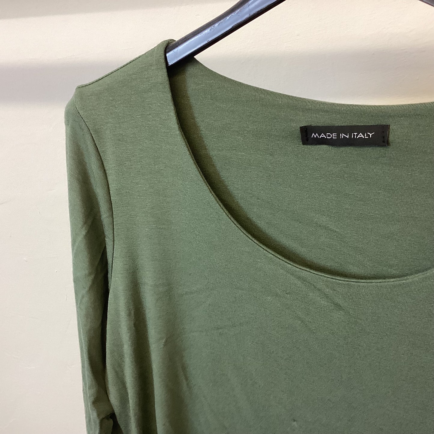 1841 - Long Sleeve Basic Top