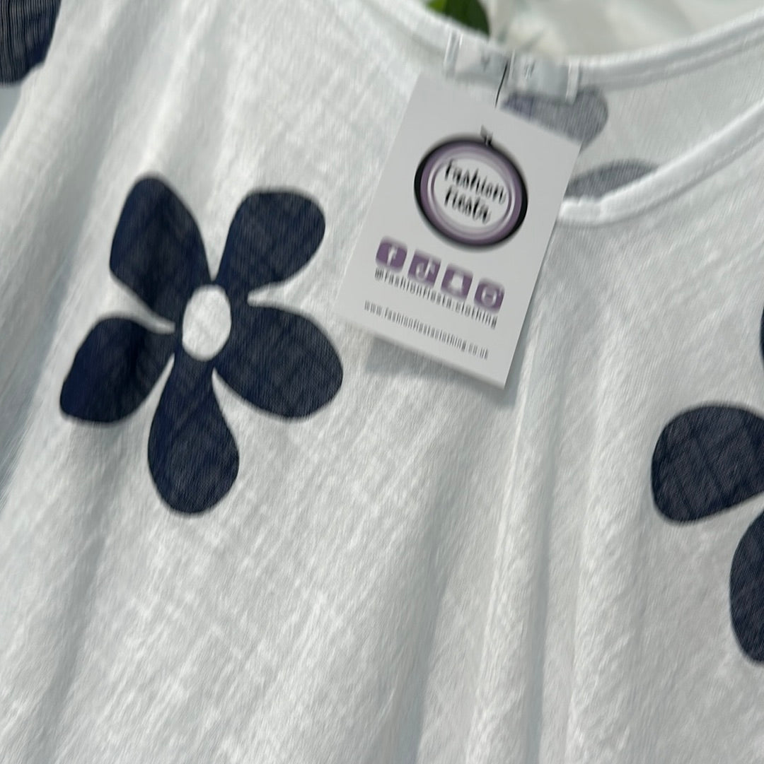 1678 - Flower Print Lightweight Top