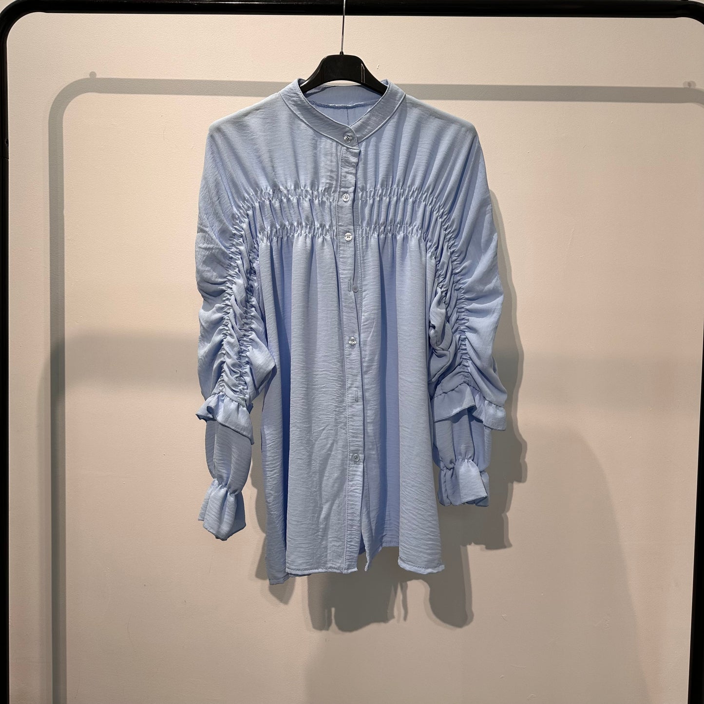 1541 - RUFFLE 3/4 SLEEVE TOP