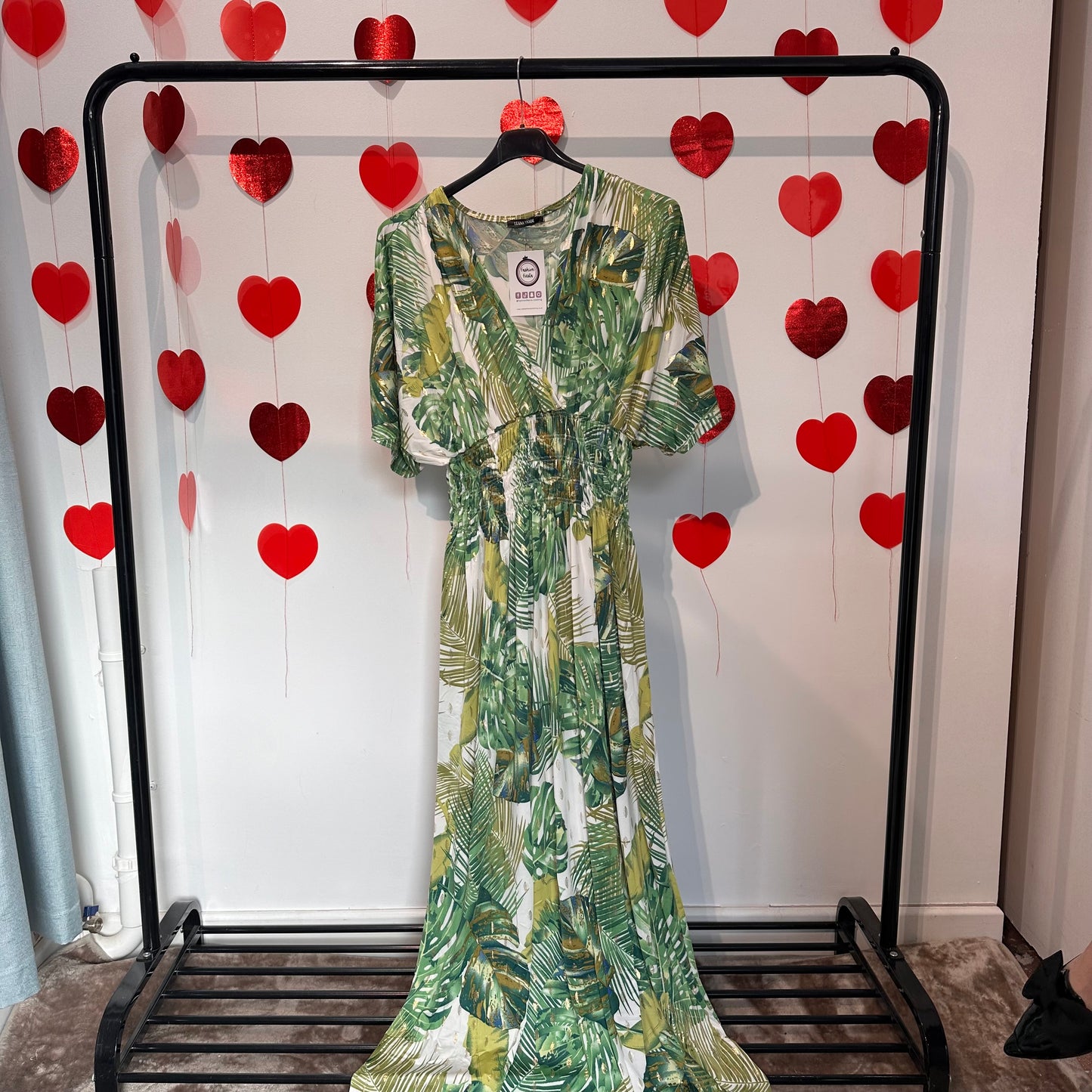 1554 - LEAF PATTERN BATWING MAGIC MAXI DRESS