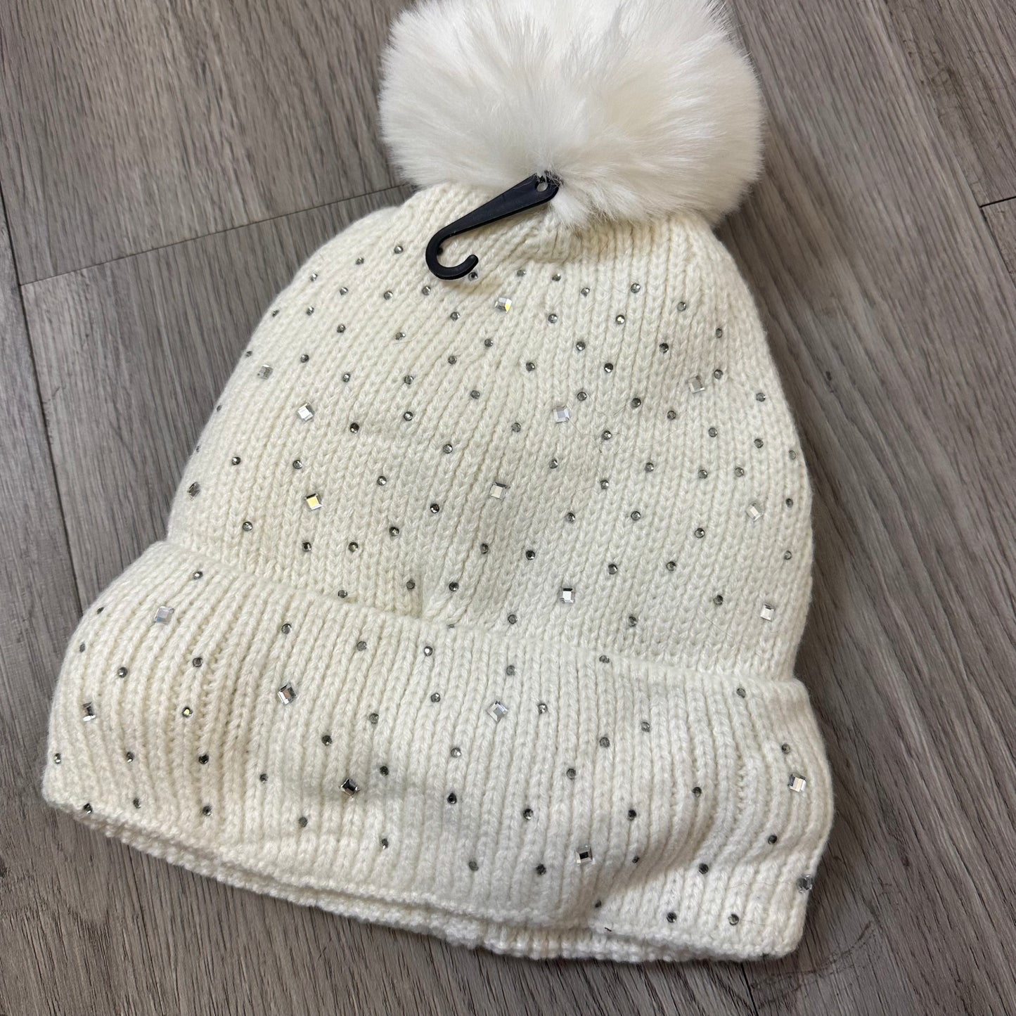A088 - Sparkle Fleece Lined Fur Bobble Hat