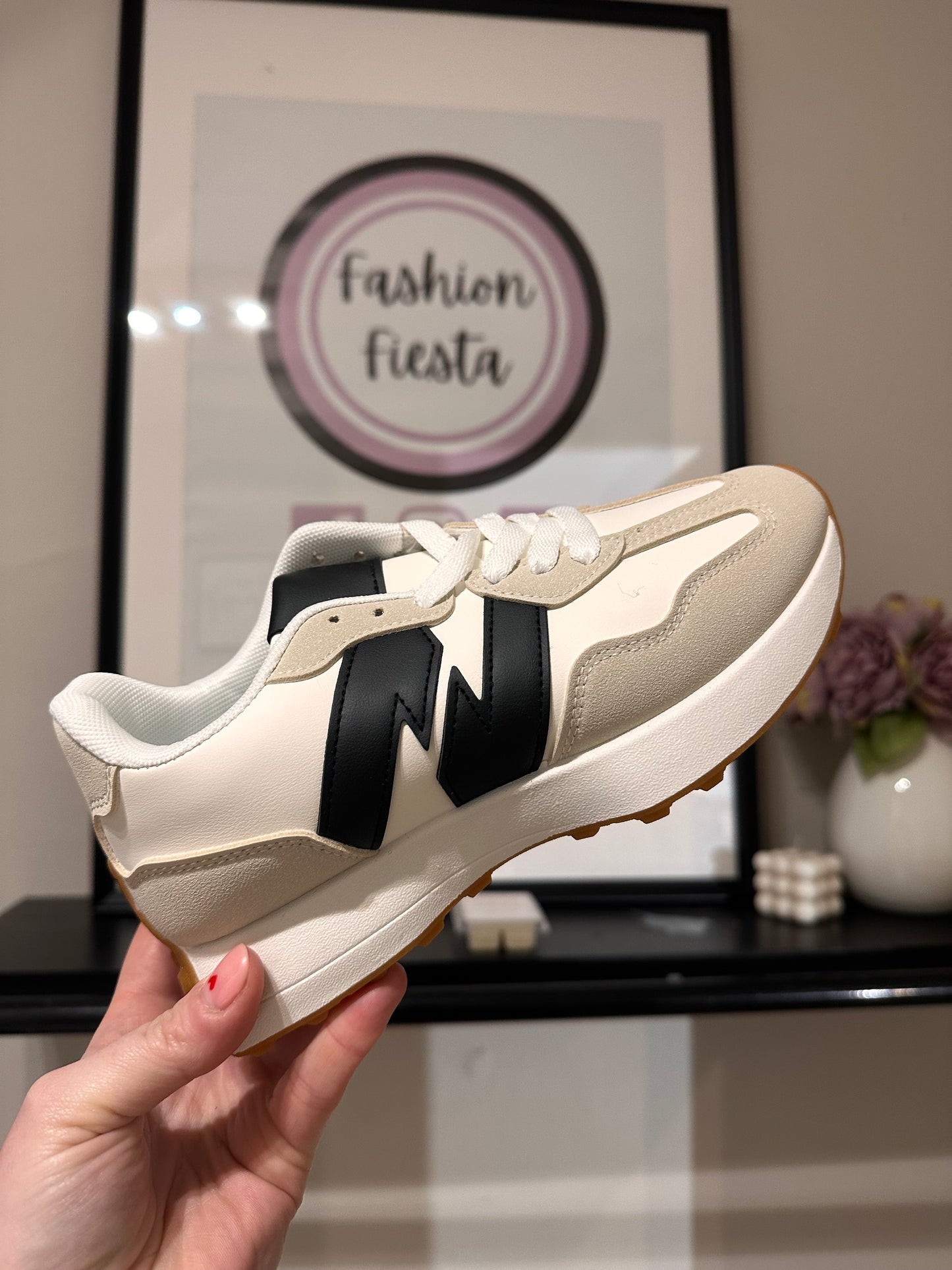 S1031 - N Trainers