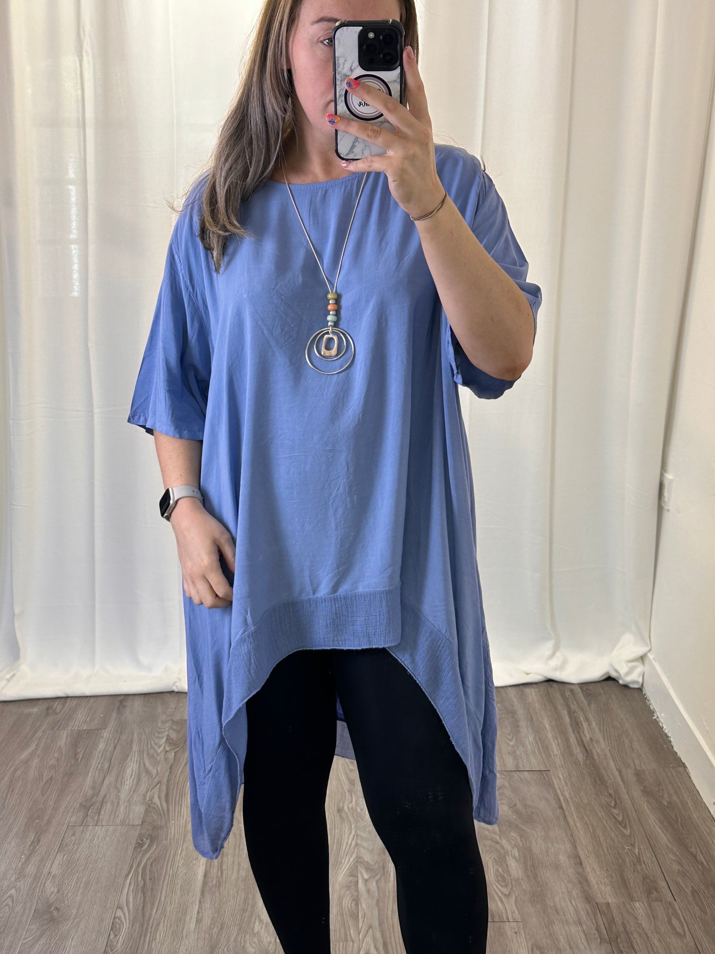 1696 - Oversized Top with Necklace