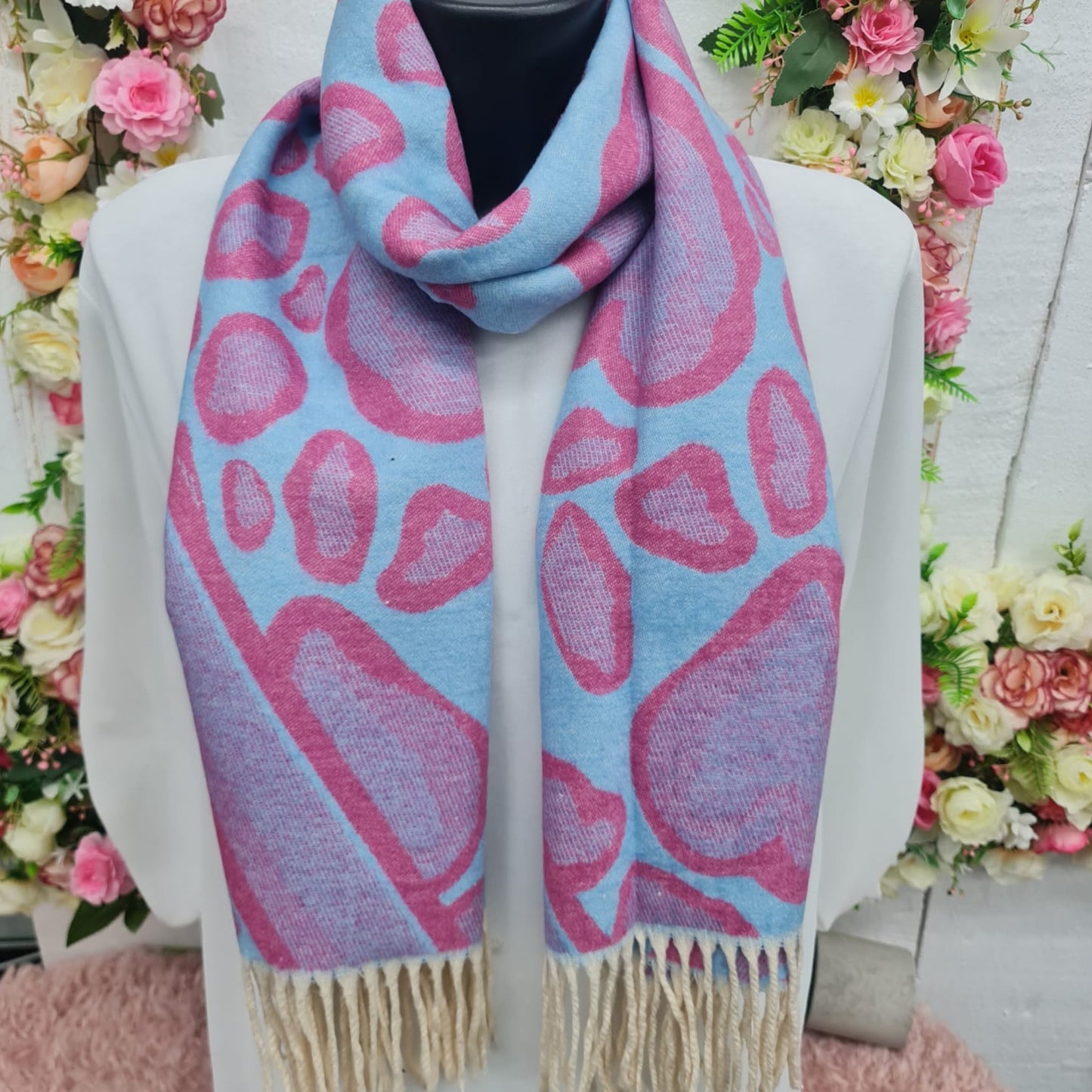 A003 - LARGE ANIMAL PRINT SCARF