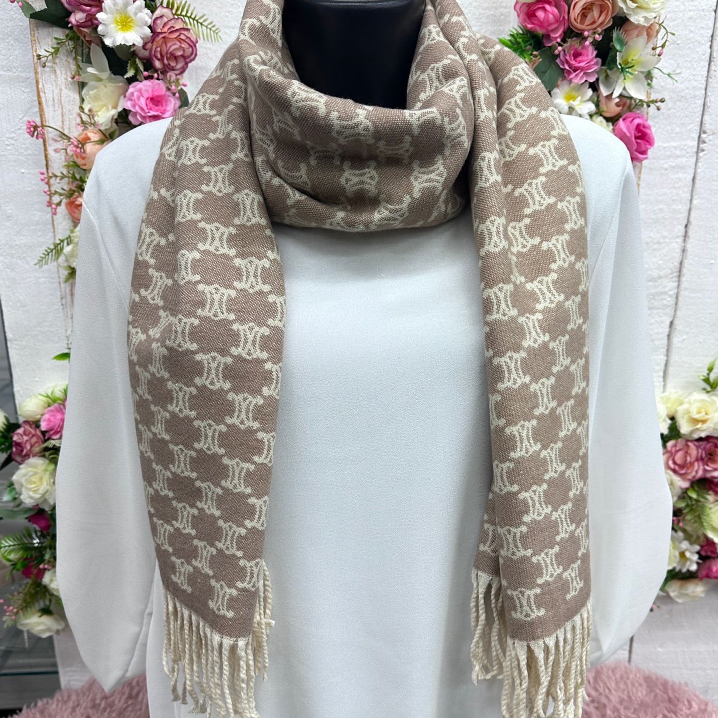 A002 - PATTERNED SCARF