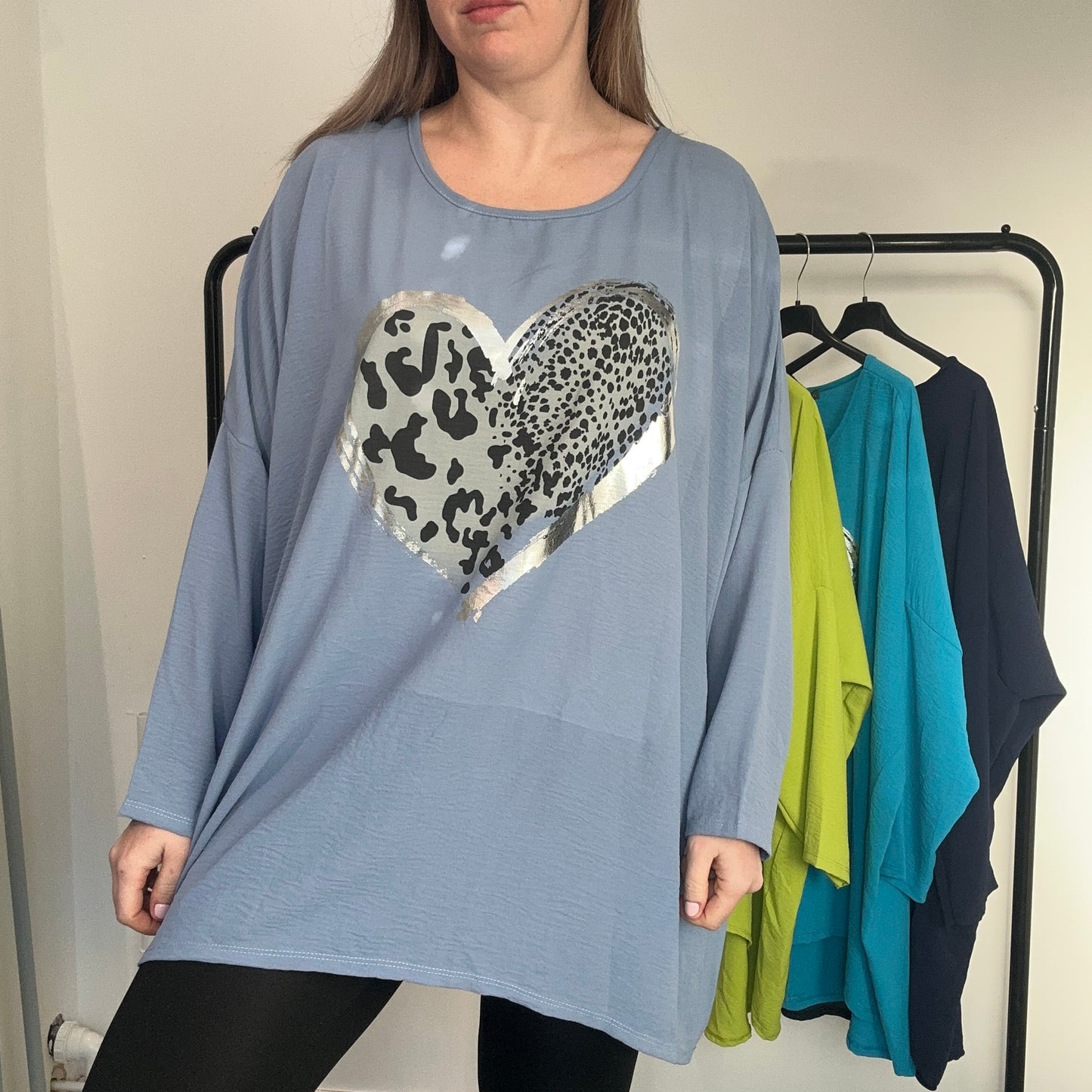 1532 - LEOPARD HEART 3/4 SLEEVE TOP