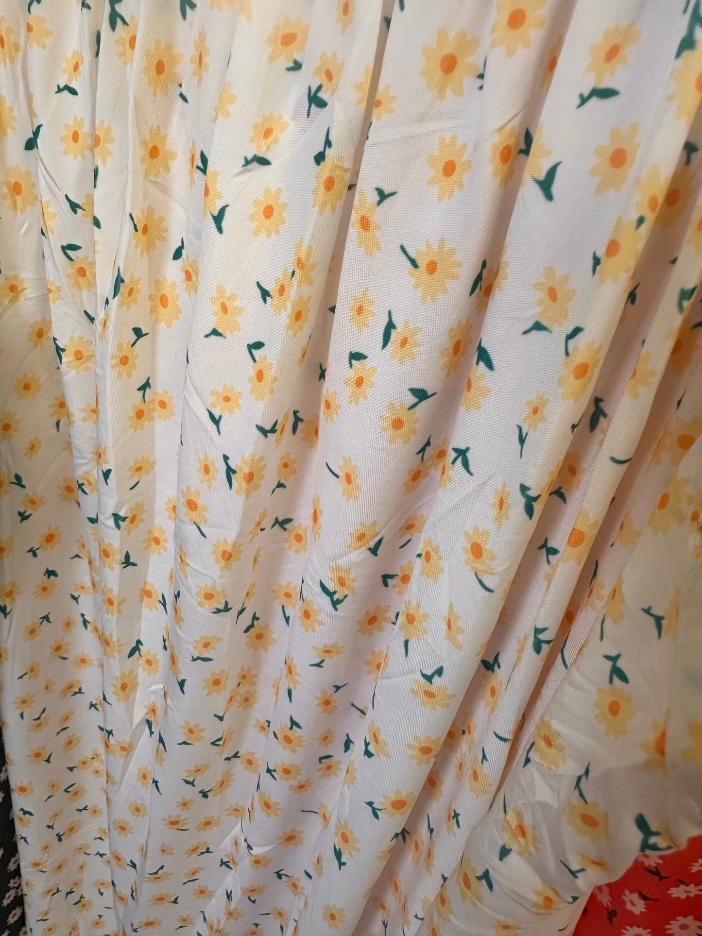 1938 - Thin Strap Daisy Magic Dress