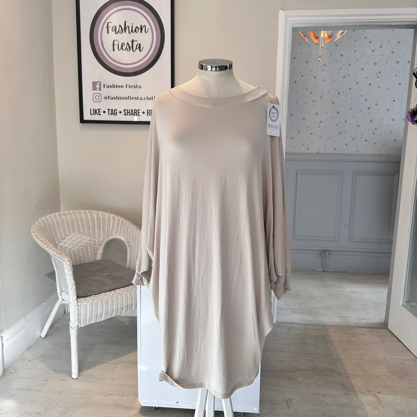 1430 - BASIC BATWING TUNIC