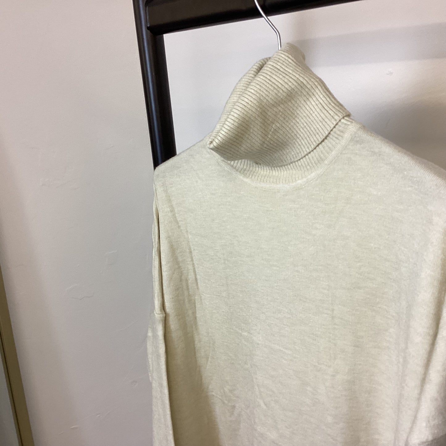 1857 - Turtle neck Long Oversized Jumper