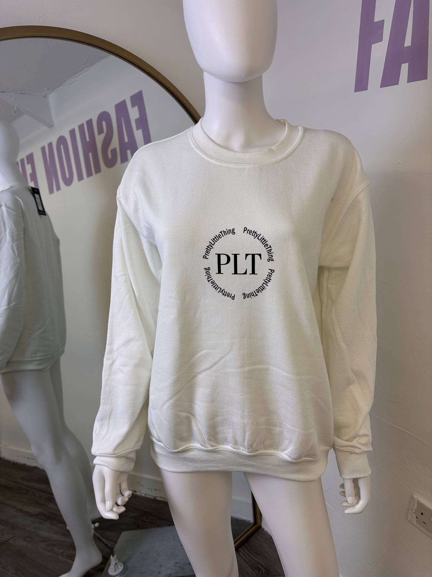 B1027 - White PLtT Circle Sweater