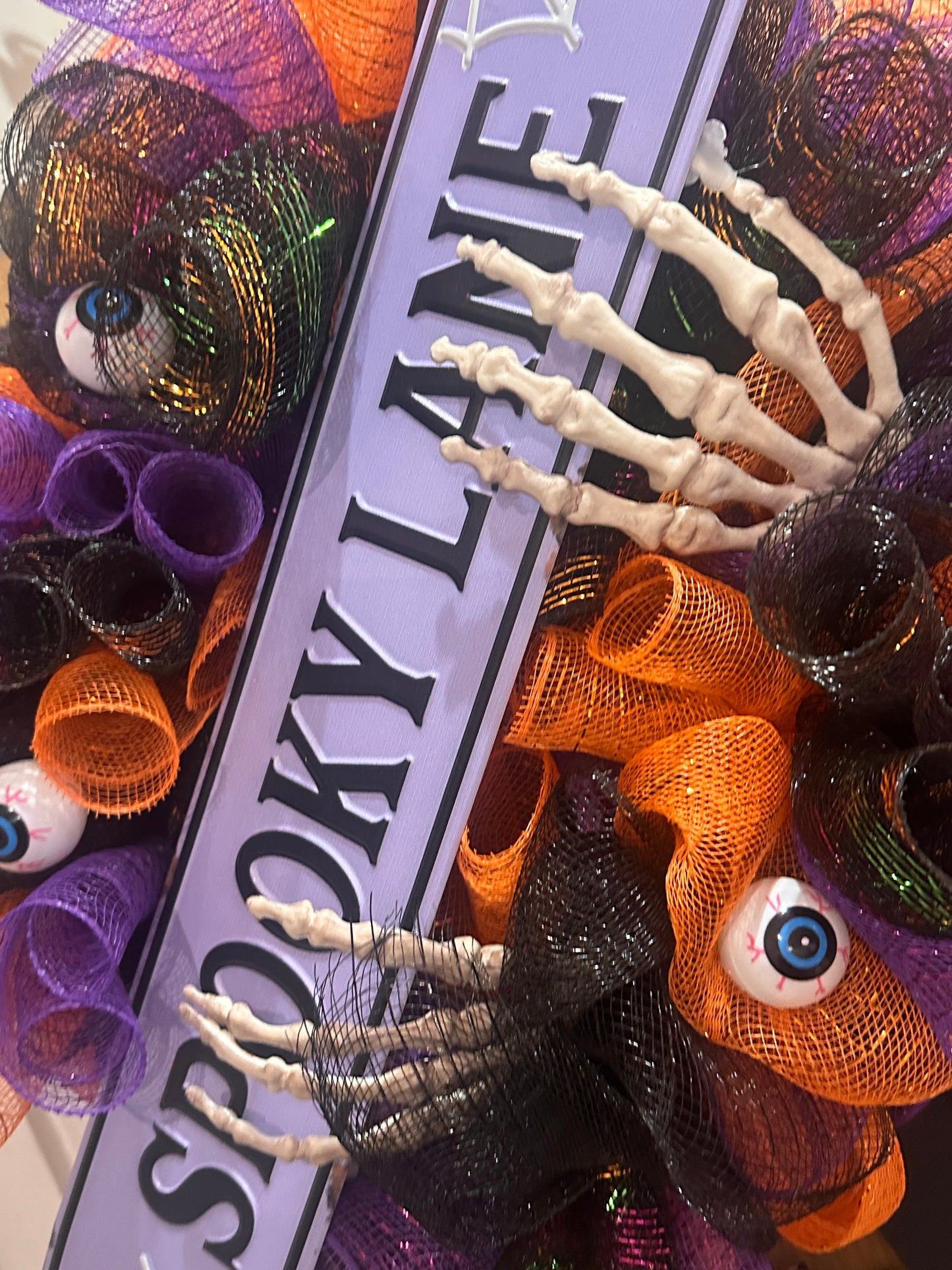 HOG - Halloween Wreath - Spooky Lane