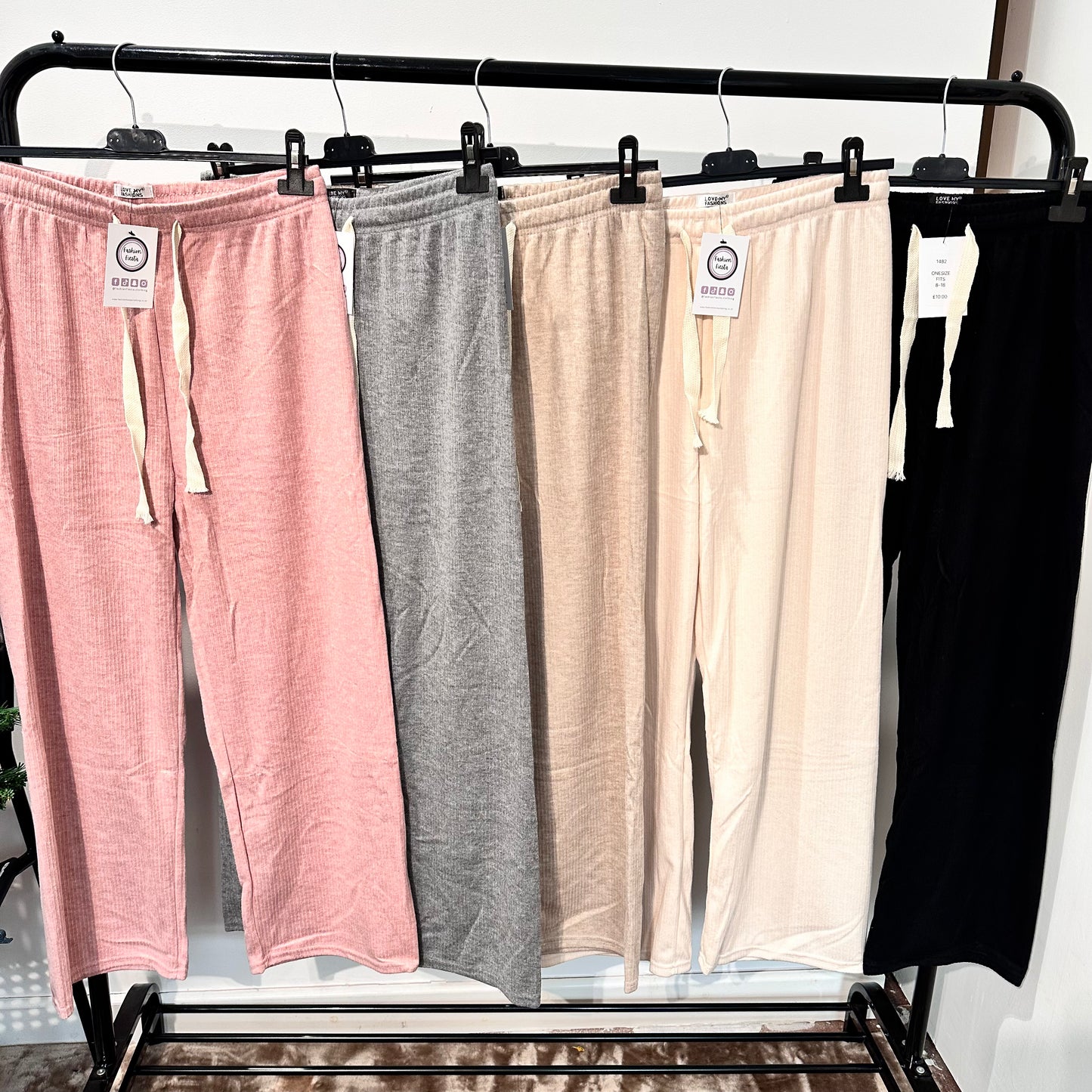 1482 - STRAIGHT LEG RIBBED PANTS
