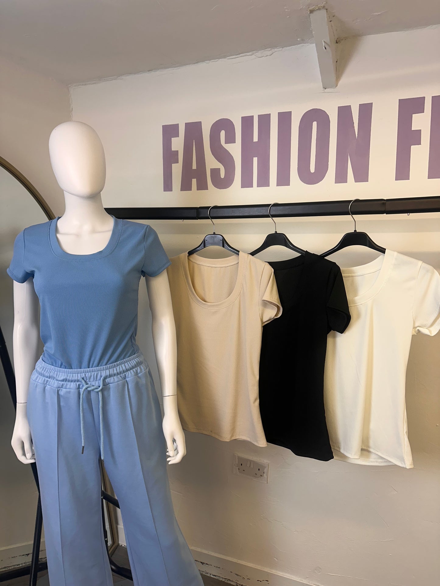 1921 - Ribbed Basic Top