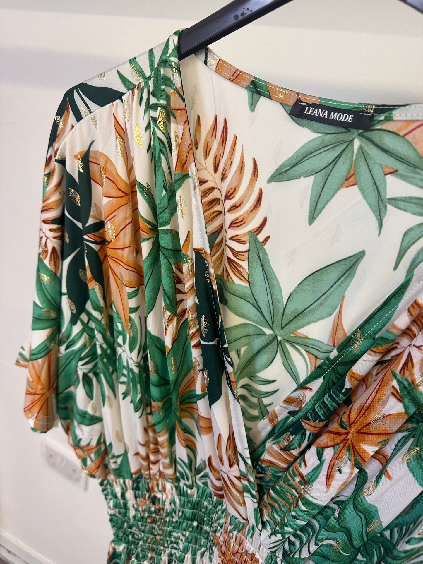 1932 - Magic Jumpsuit Leaf Pattern