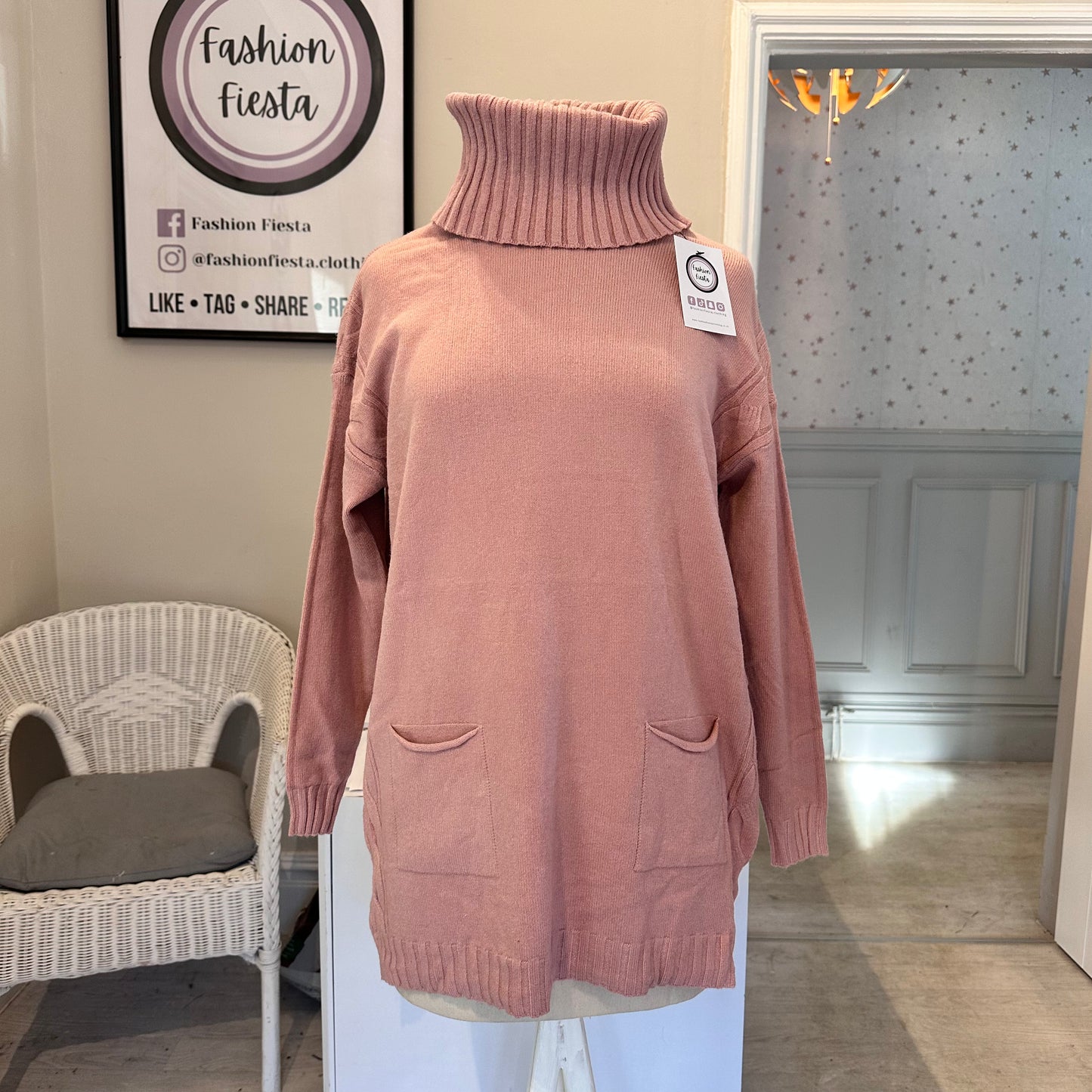 1492 - CHUNKY NECK POCKET SOFT TOUCH JUMPER