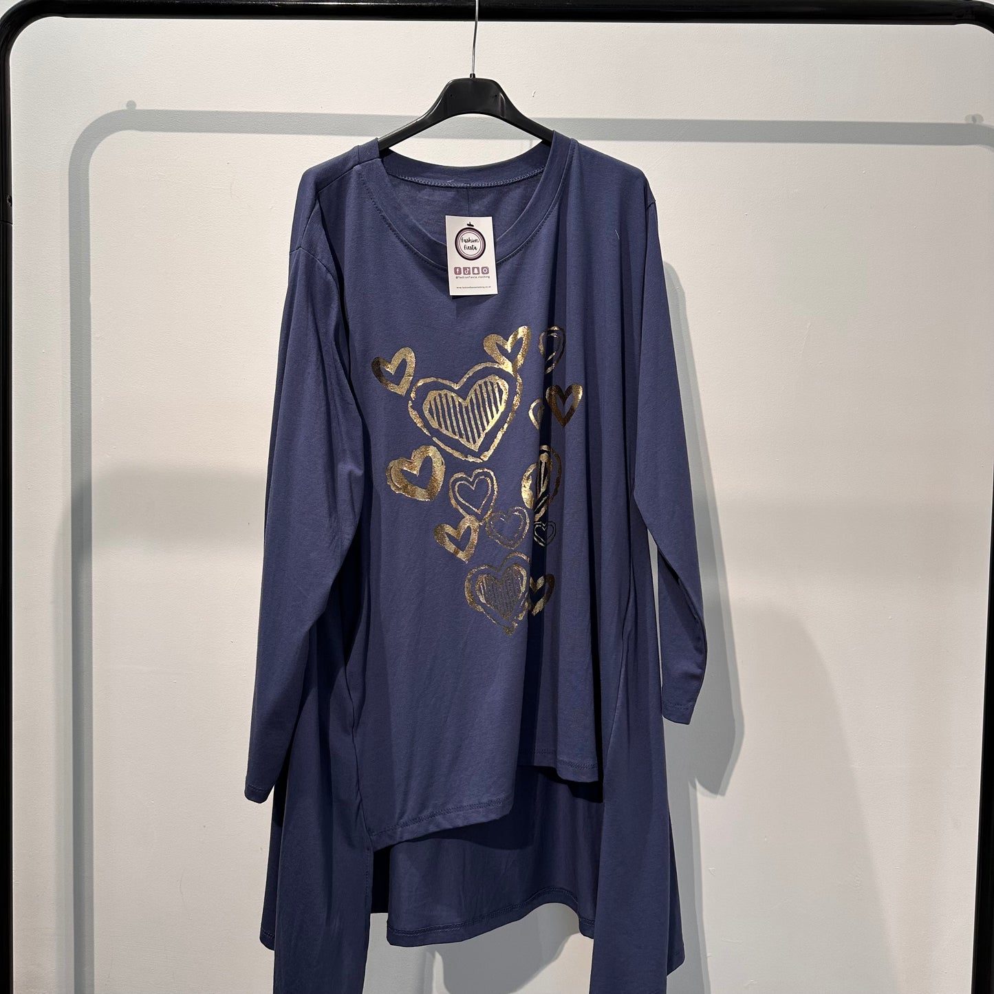 1544 - HEART DETAIL 3/4 SLEEVE TOP