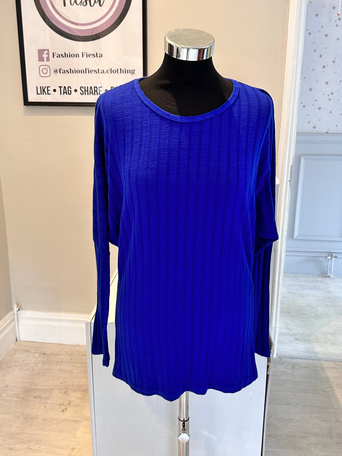 1381 - LONG SLEEVE TOP