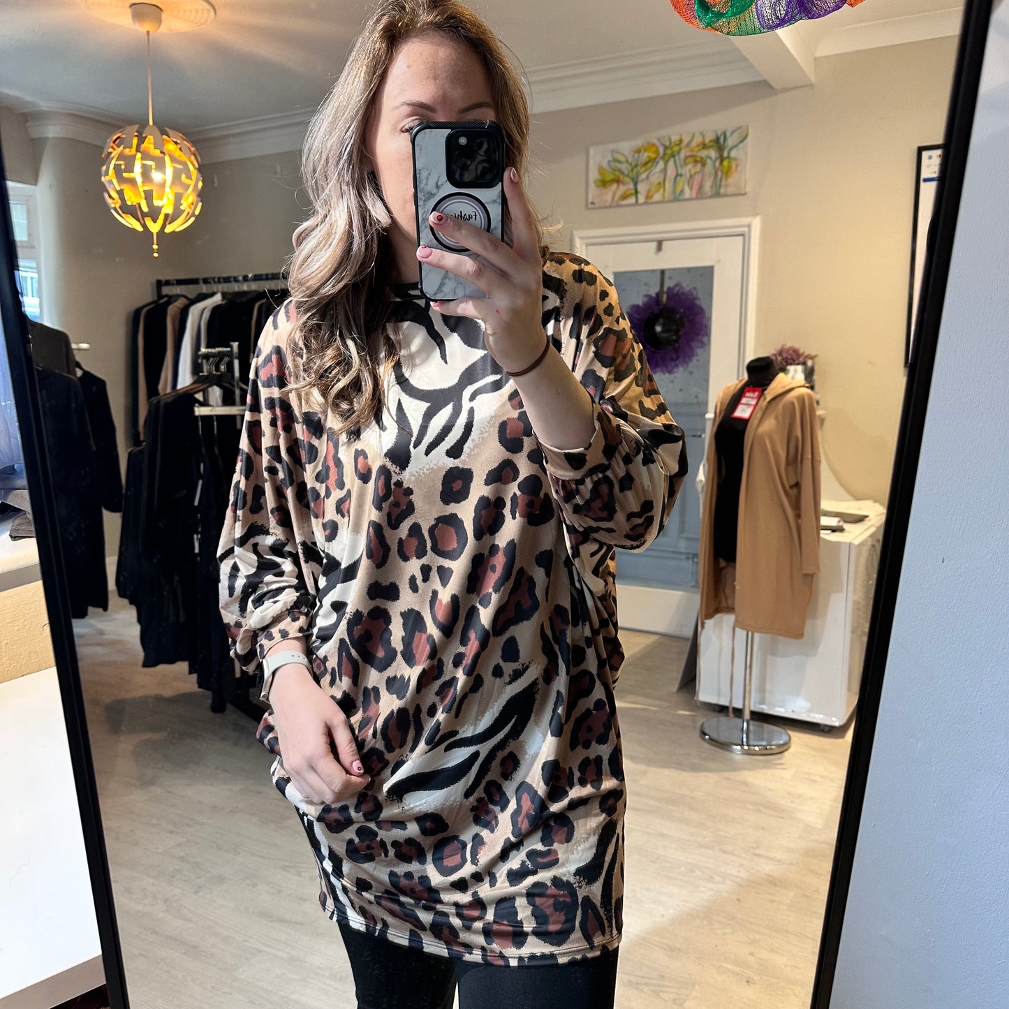 1429 - BATWING ANIMAL PRINT TUNIC