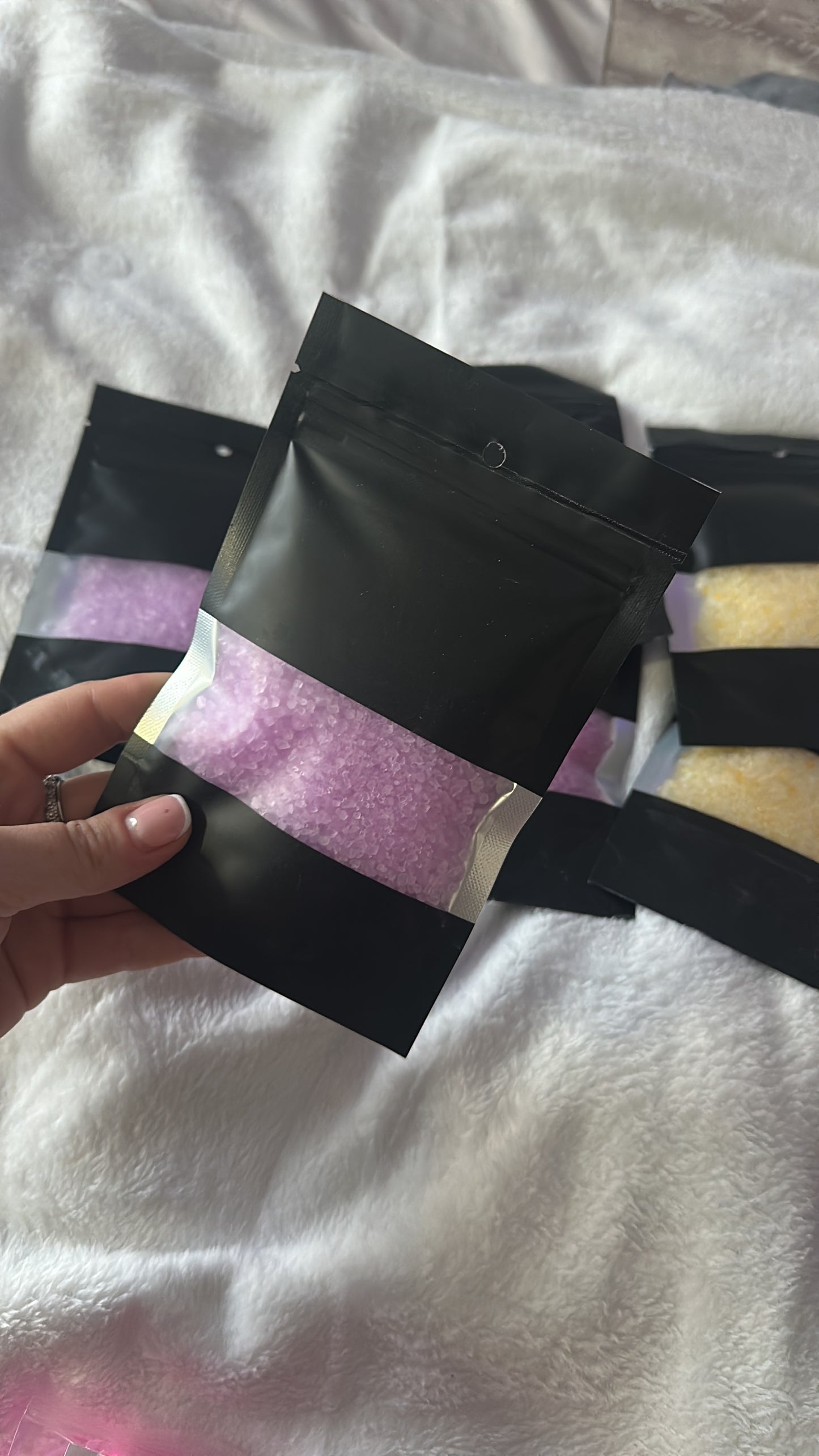 F1009 - Salt Sizzlers