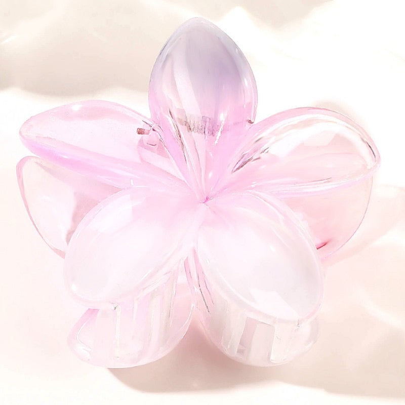 A116 - Floral Shape Claw Clip