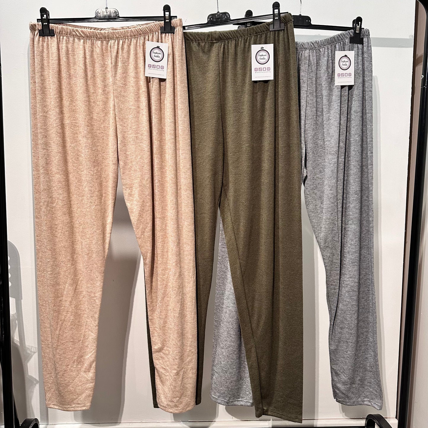 1501 - ELASTICATED WAIST STRAIGHT LEG PANTS