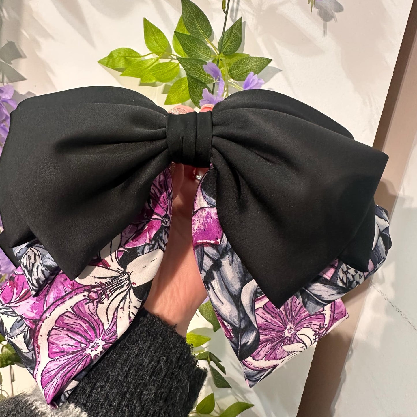 A107 - XXL Hair Bow