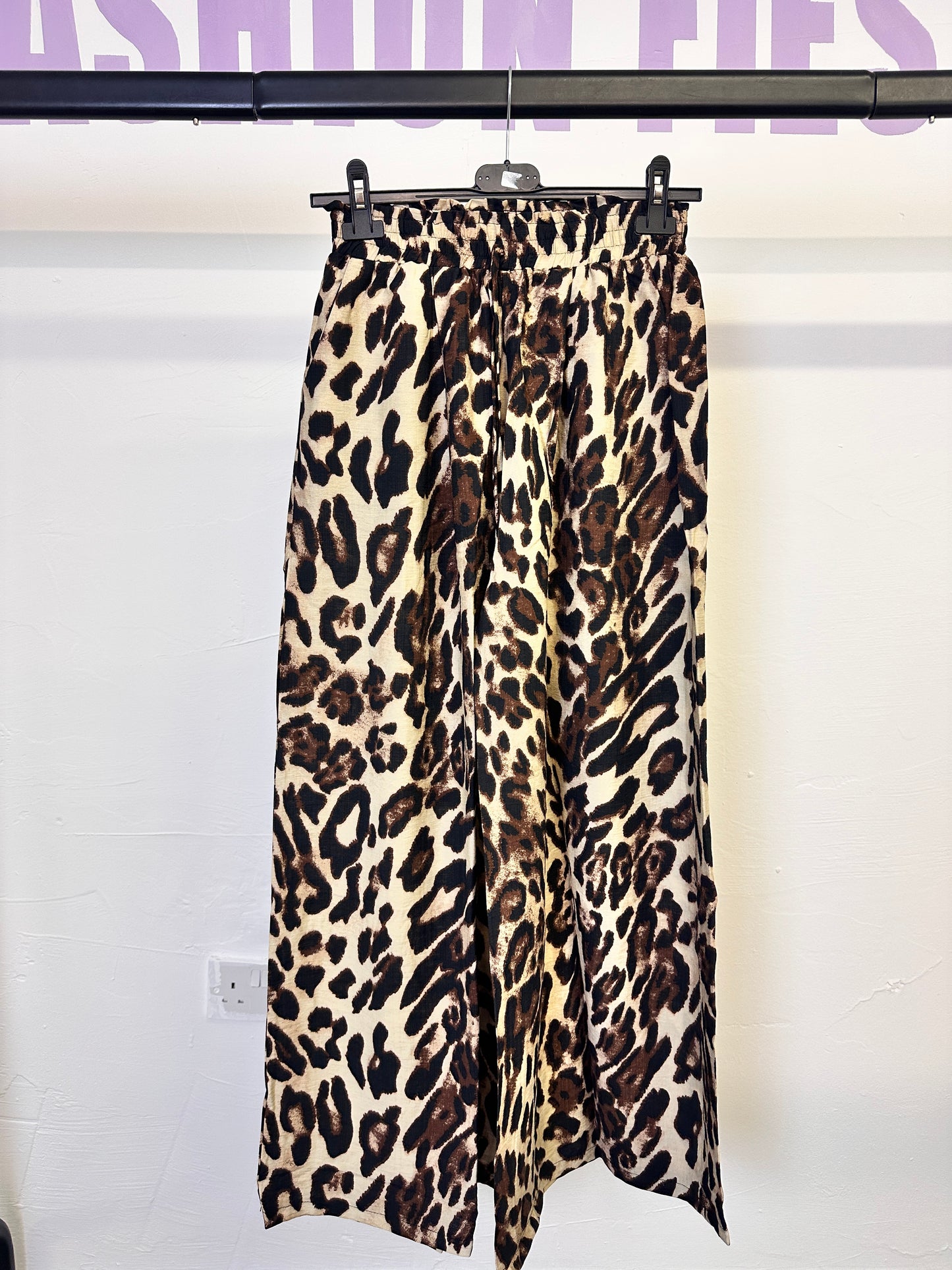 1950 - Leopard Wide Leg Pants