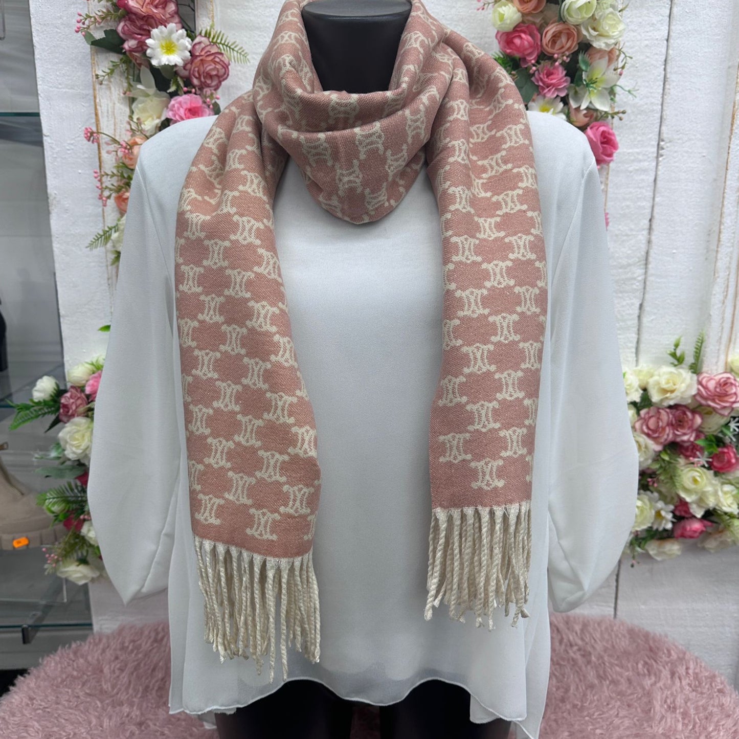 A002 - PATTERNED SCARF
