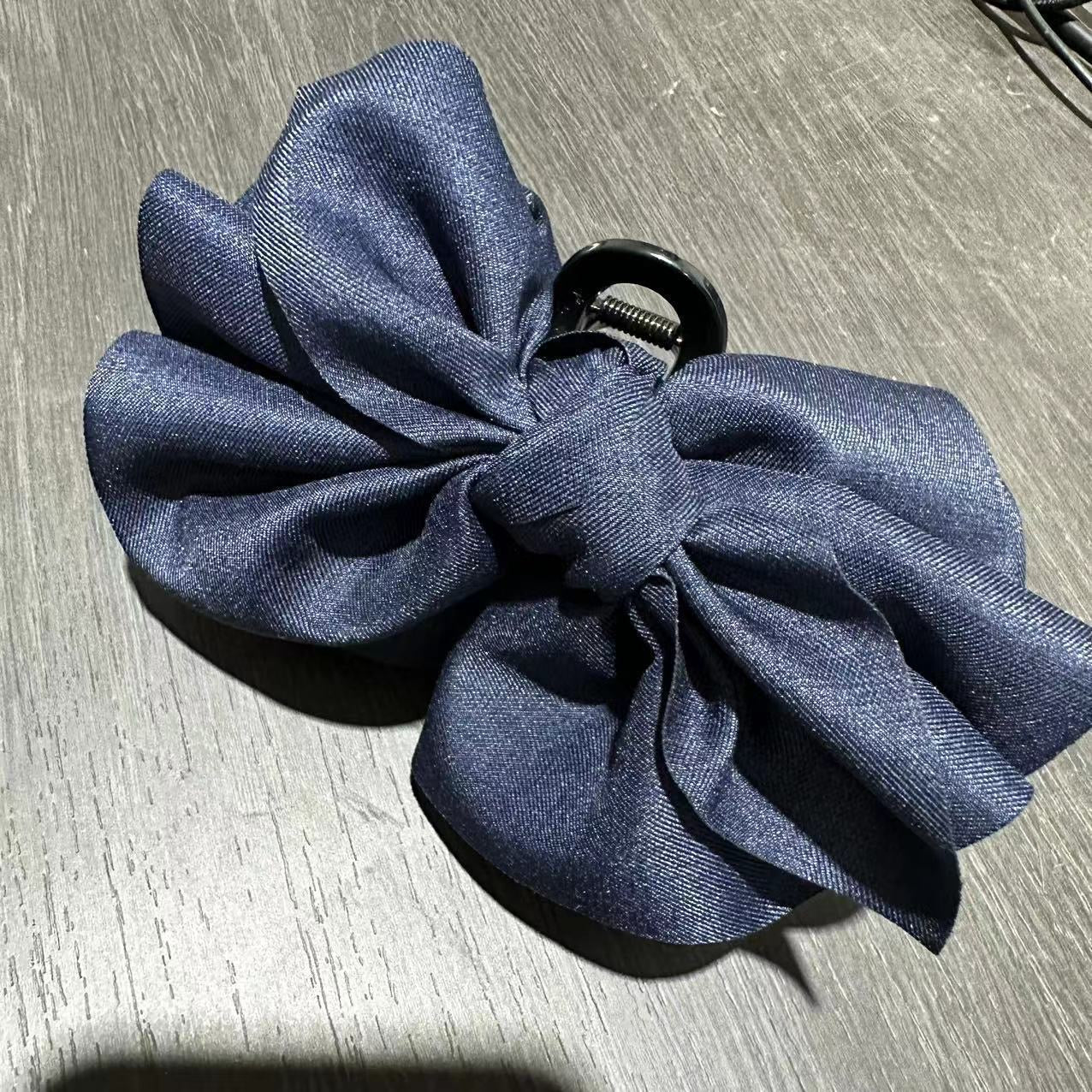 A100 - Bow Clip