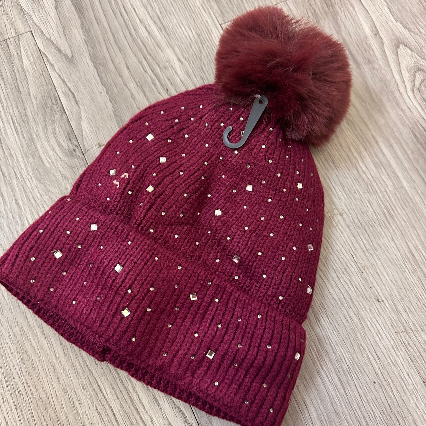 A088 - Sparkle Fleece Lined Fur Bobble Hat