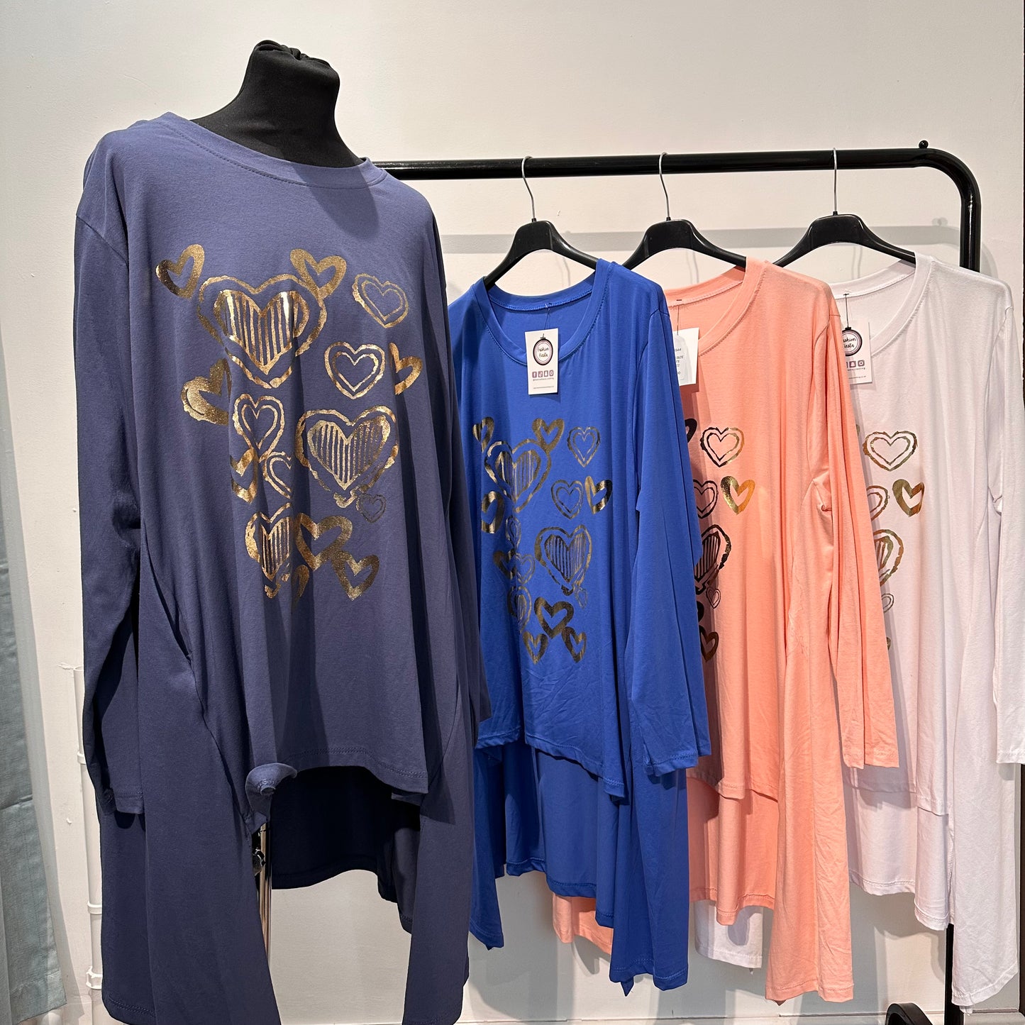 1544 - HEART DETAIL 3/4 SLEEVE TOP