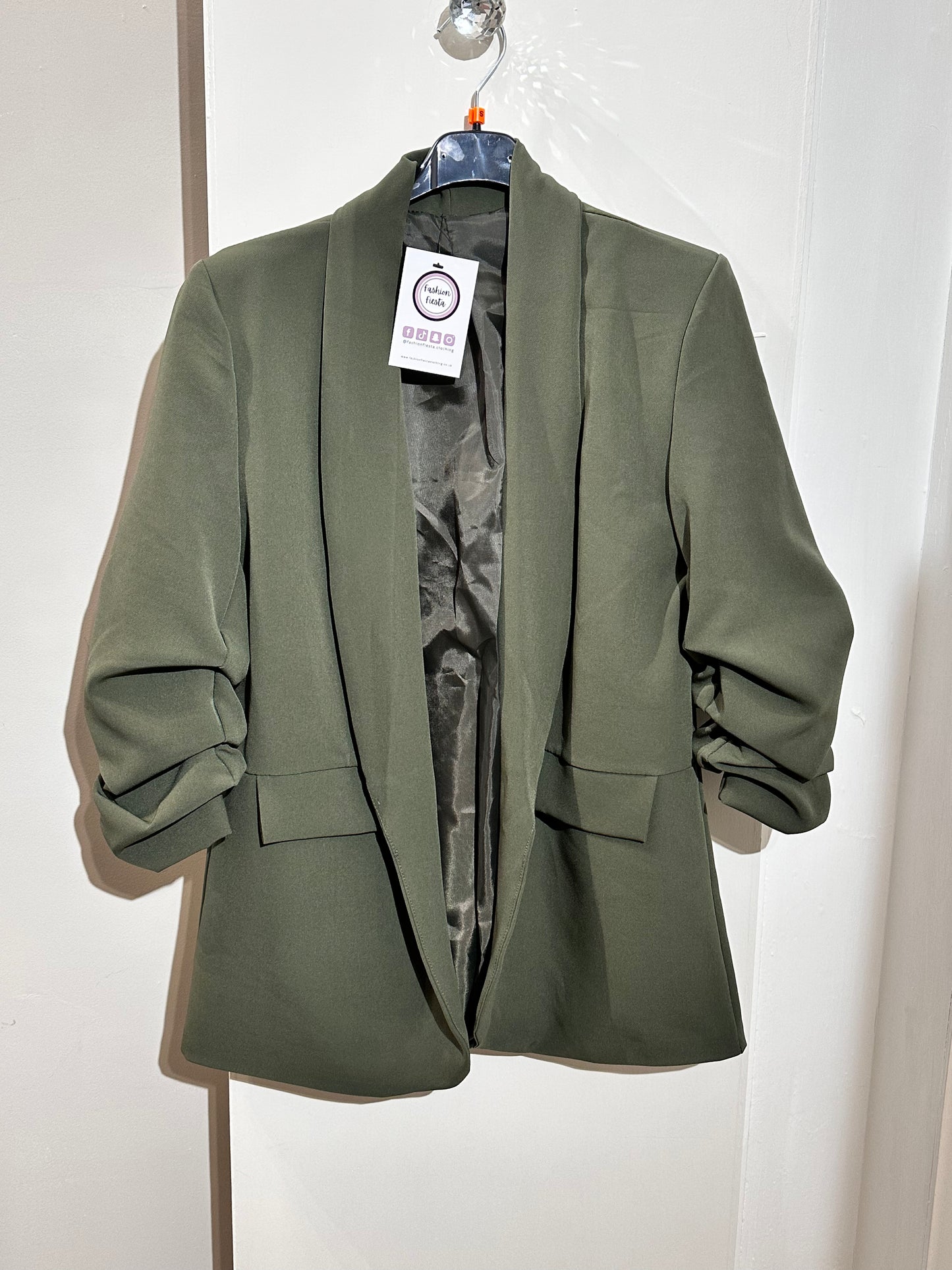 1171 - RUCHED SLEEVE BLAZER