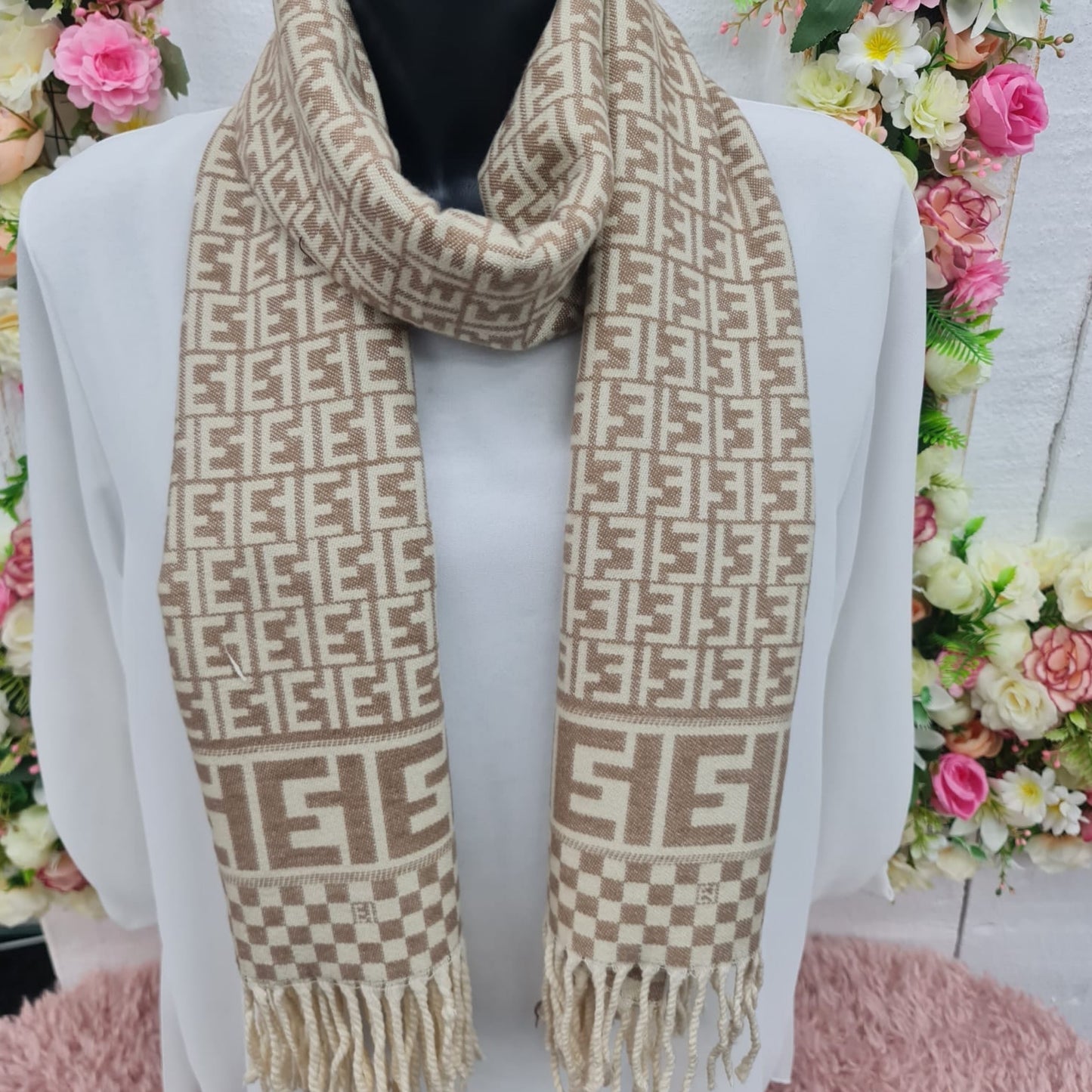 A005 - F INSPIRED SCARF