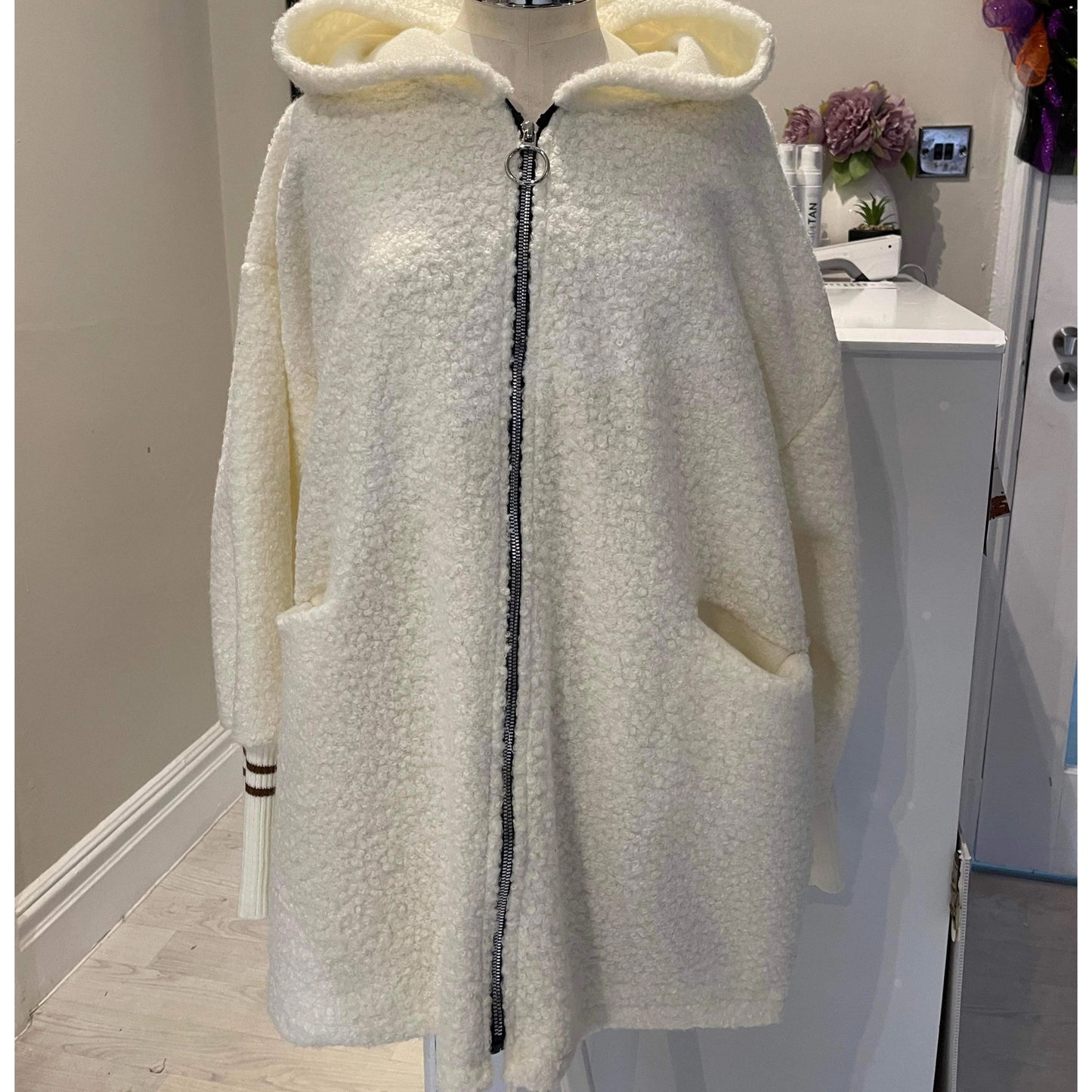 1415 - TEDDY MATERIAL CUFFED ZIP UP JACKET