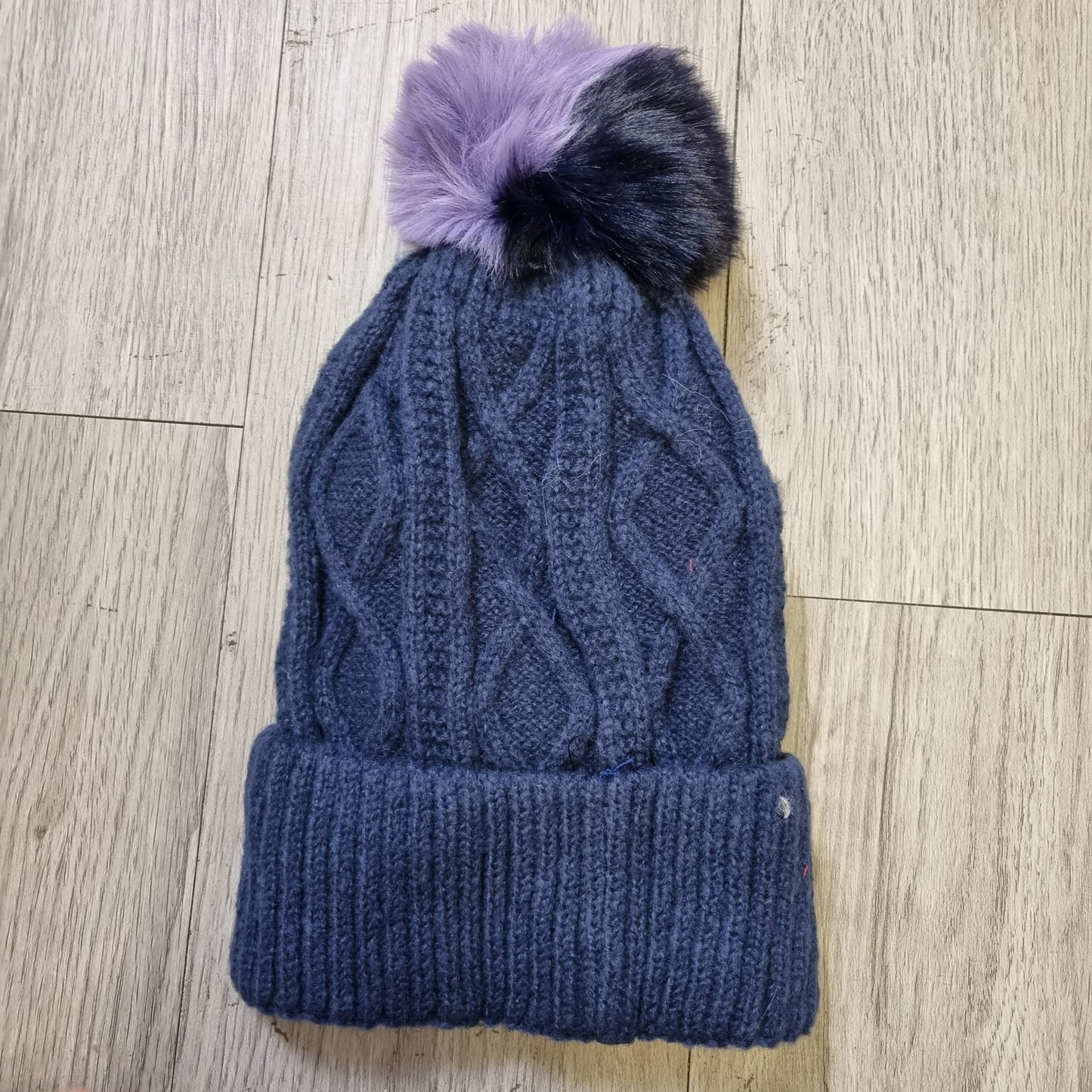 A093 - Duo Pom Colour Hat