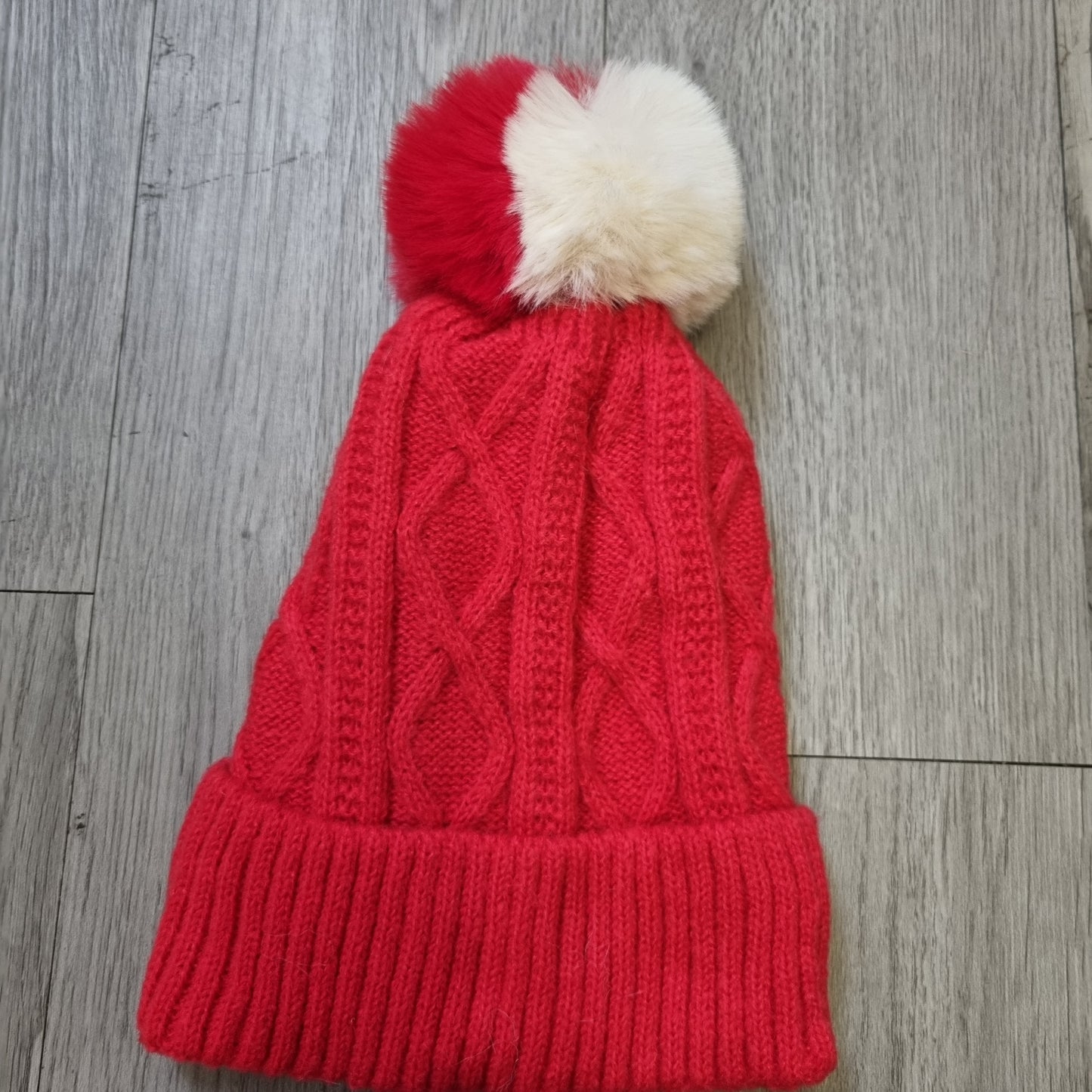 A093 - Duo Pom Colour Hat