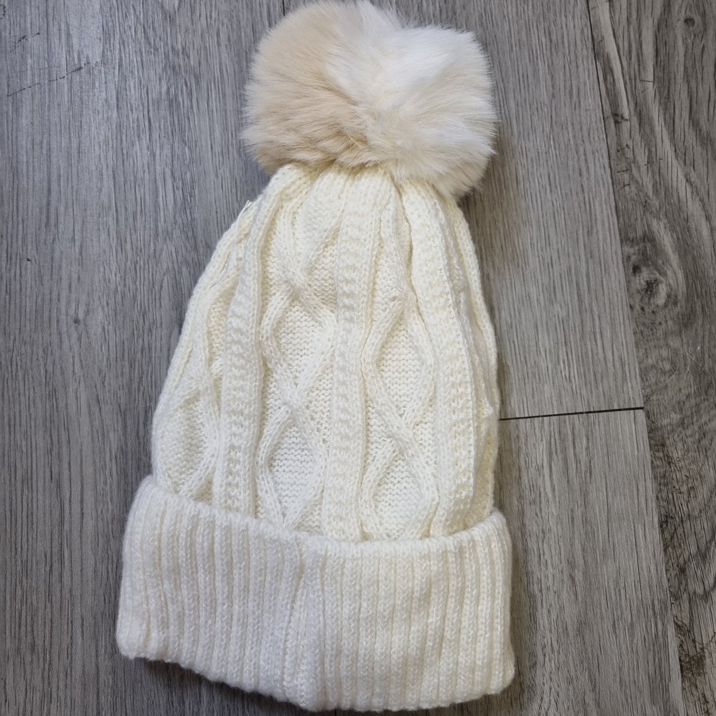 A093 - Duo Pom Colour Hat