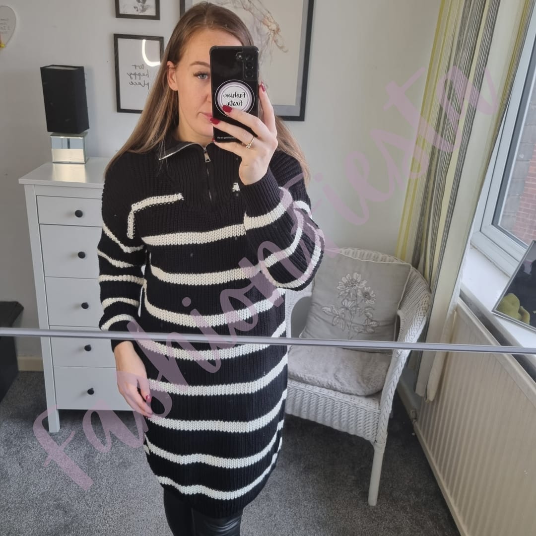 1112 - STRIPE ZIP LONG JUMPER