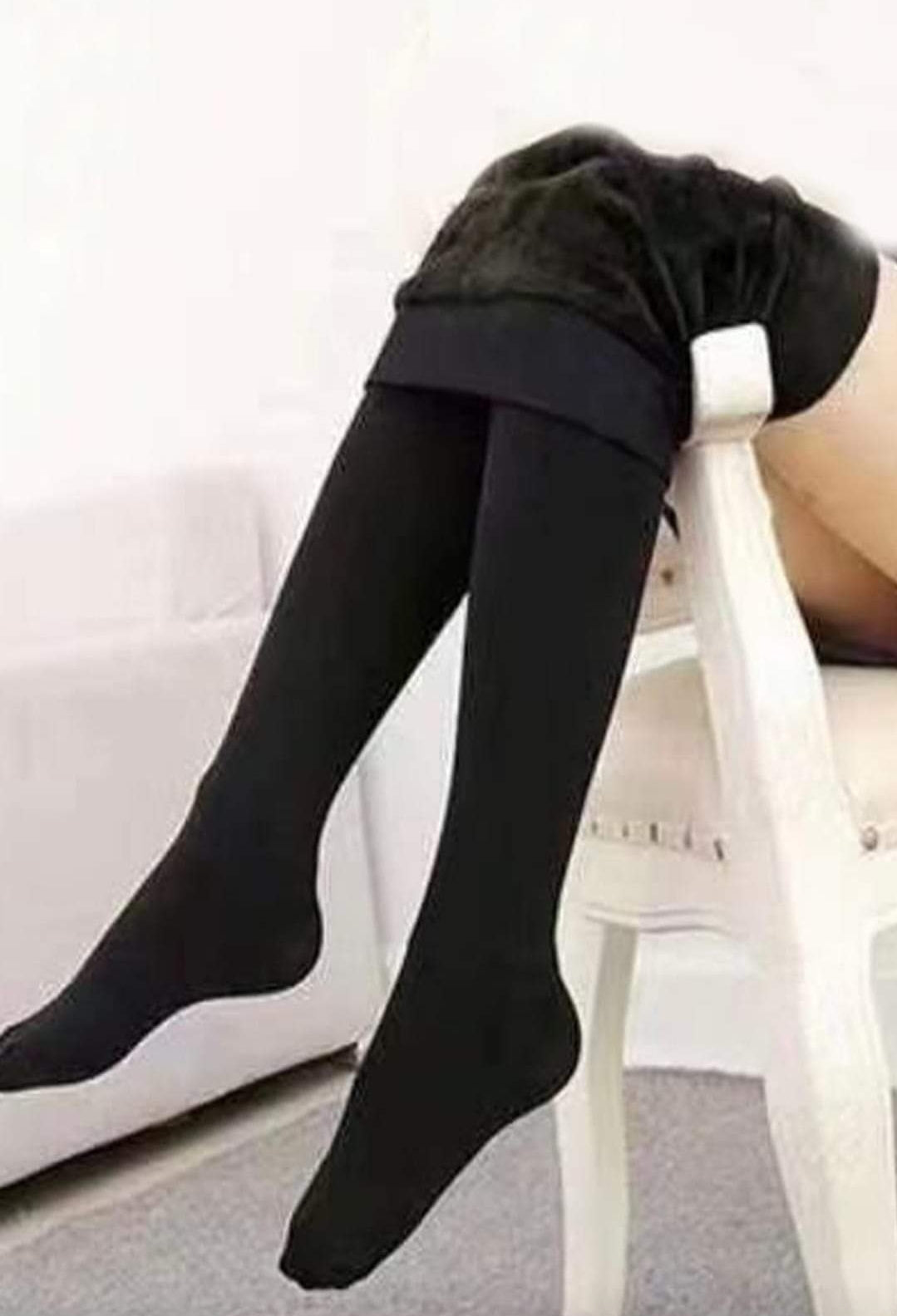 1127 - Black Fleece Lined Tights