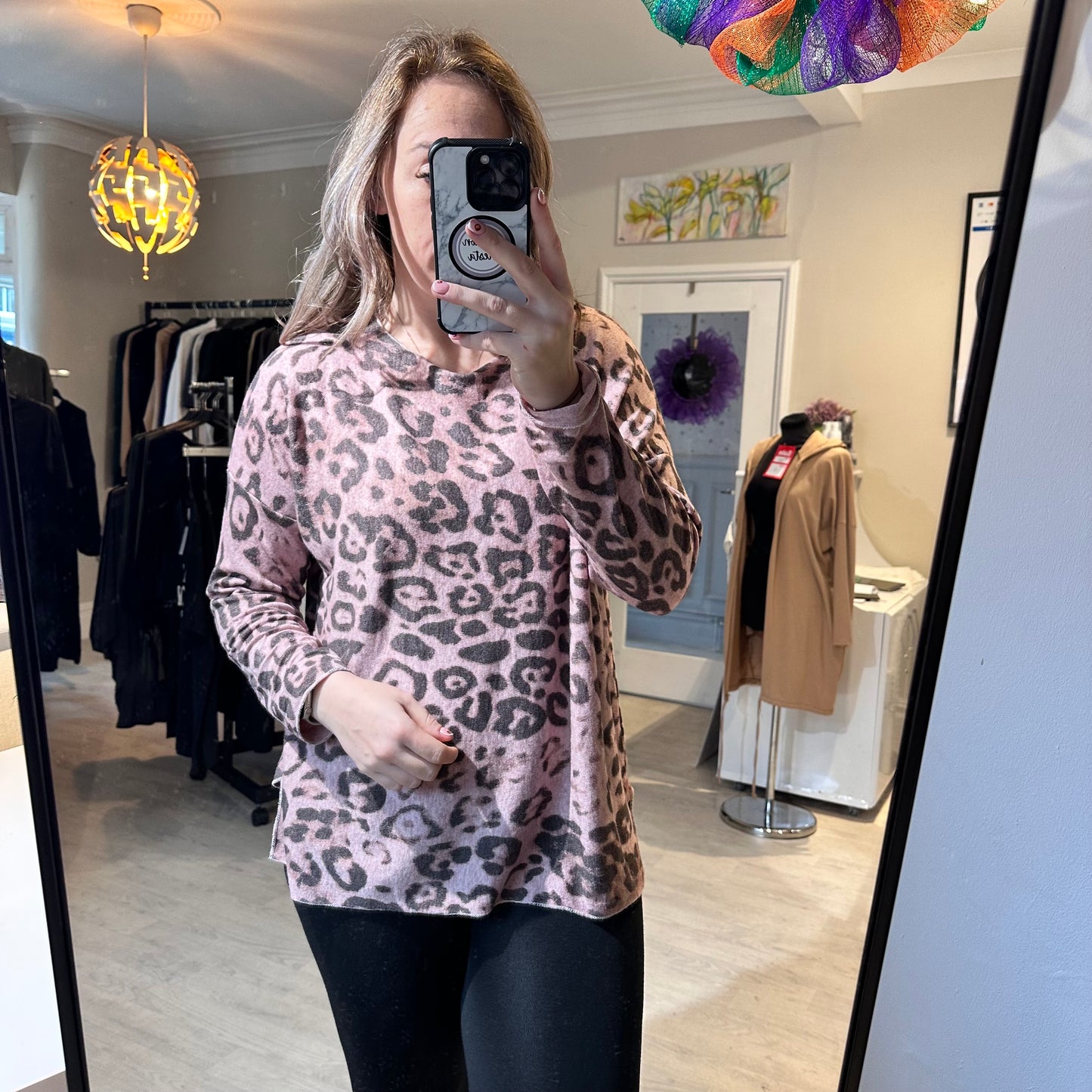 1424 - SOFT KNIT LEOPARD TOP