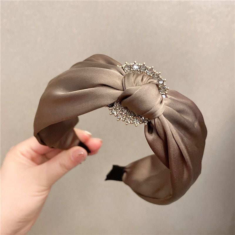 A017 - KNOT HEADBAND WITH GEM DETAIL