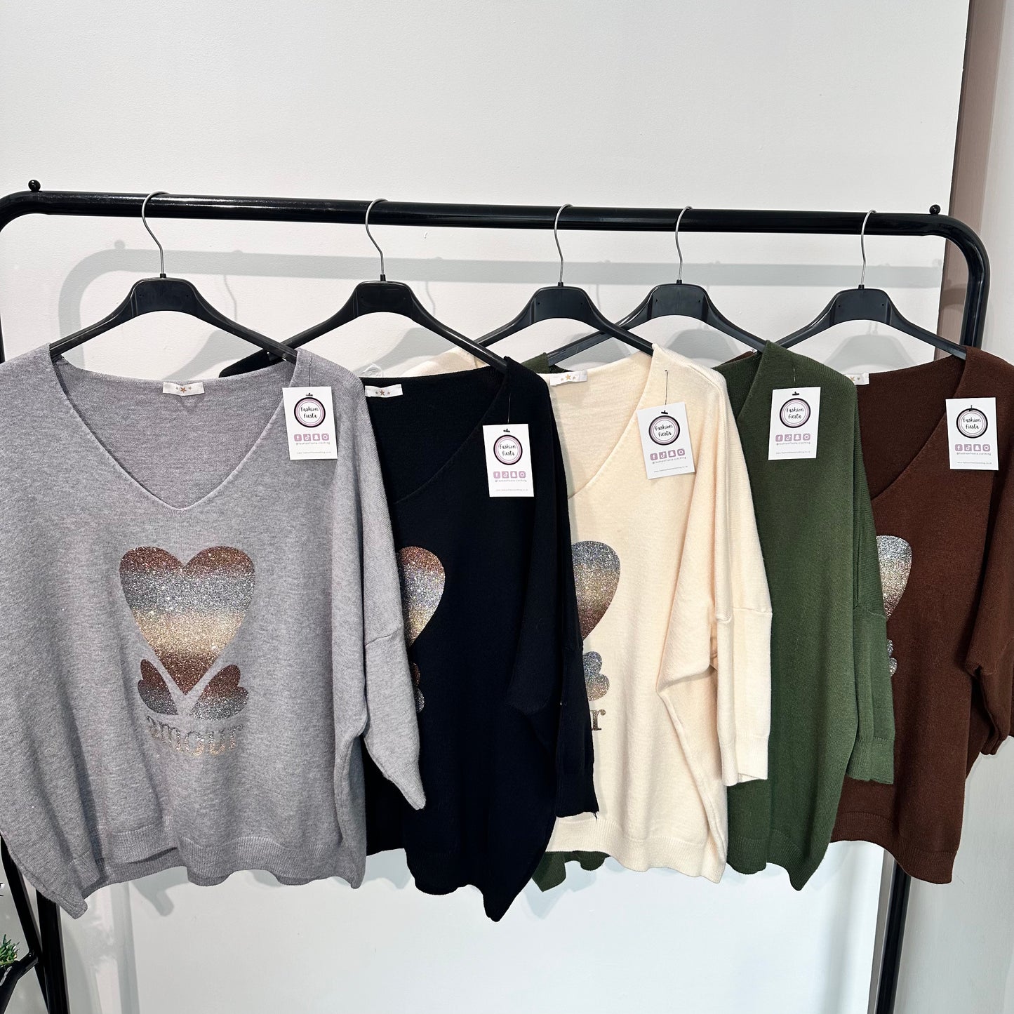 1493 - AMOUR V NECK SOFT TOUCH JUMPER