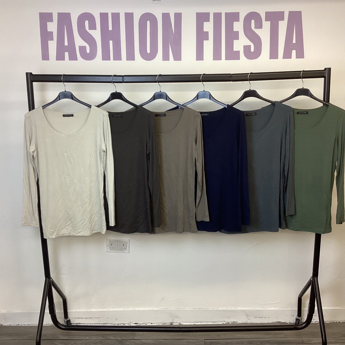1841 - Long Sleeve Basic Top