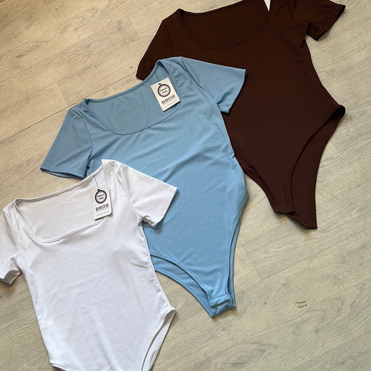 1582 - Ribbed Short Sleeve bodysuit