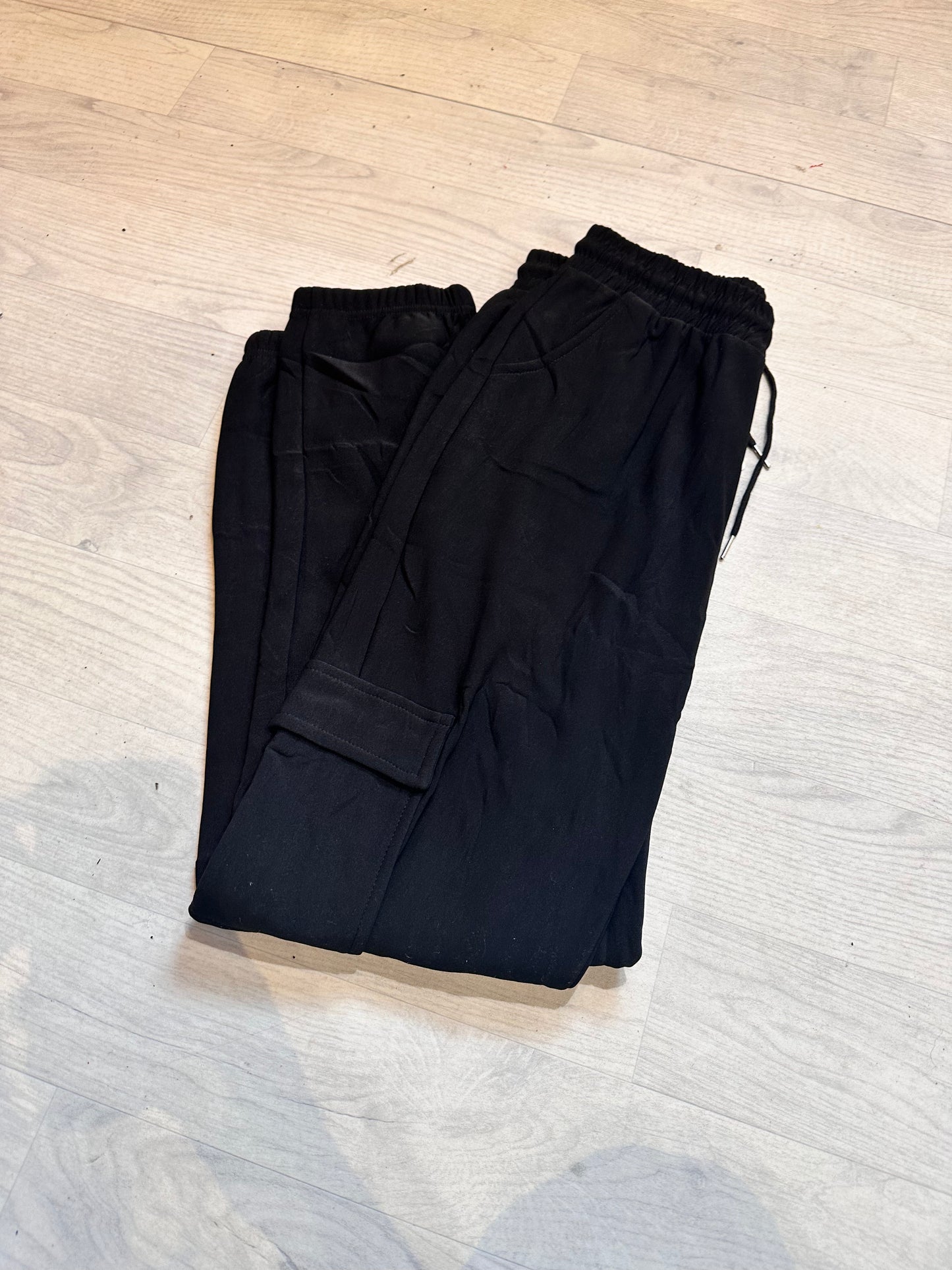 1483 - BLACK FLEECE LINED POCKET CARGOS