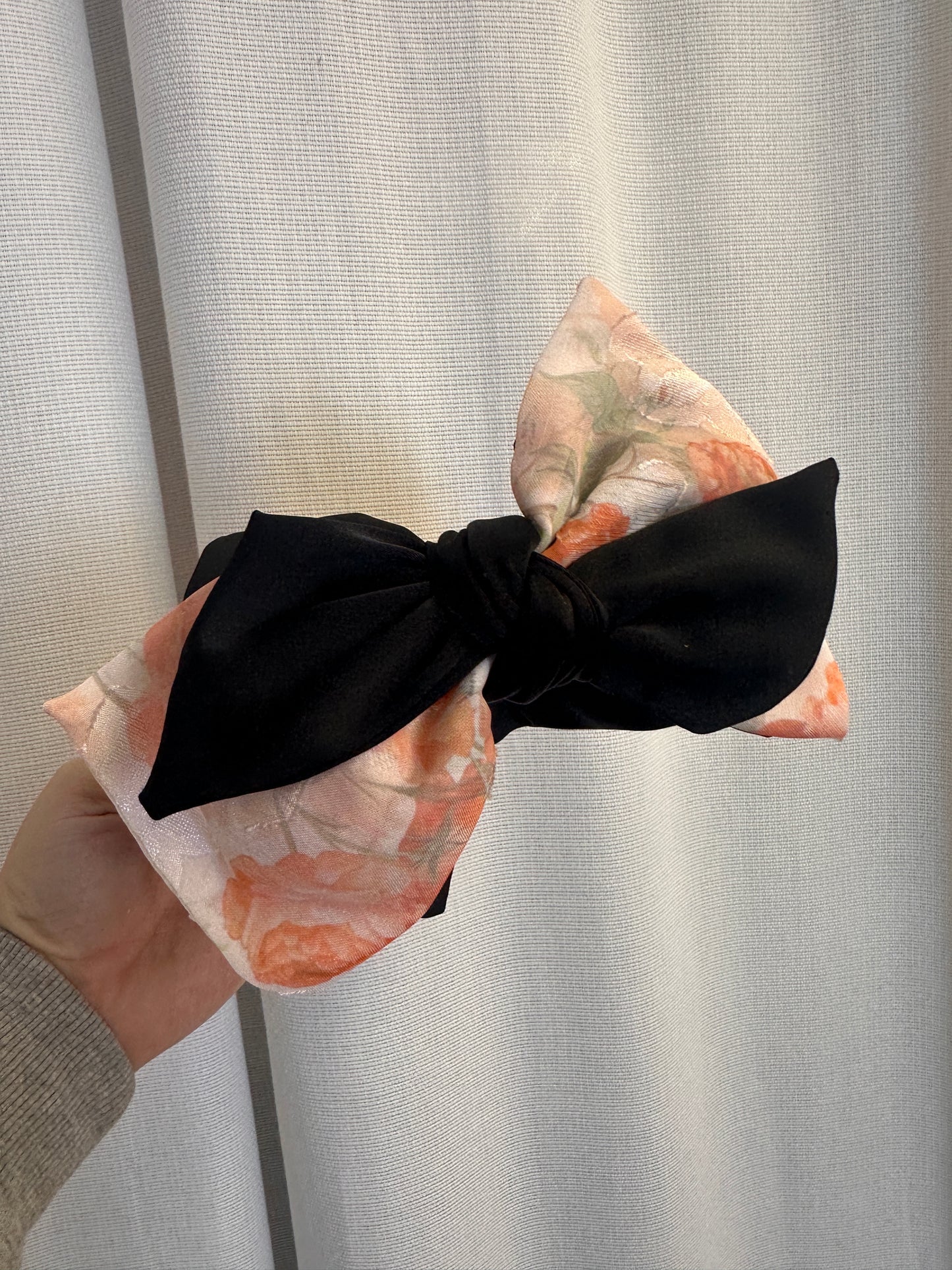 A128 - Peach & Black Double Bow Headband