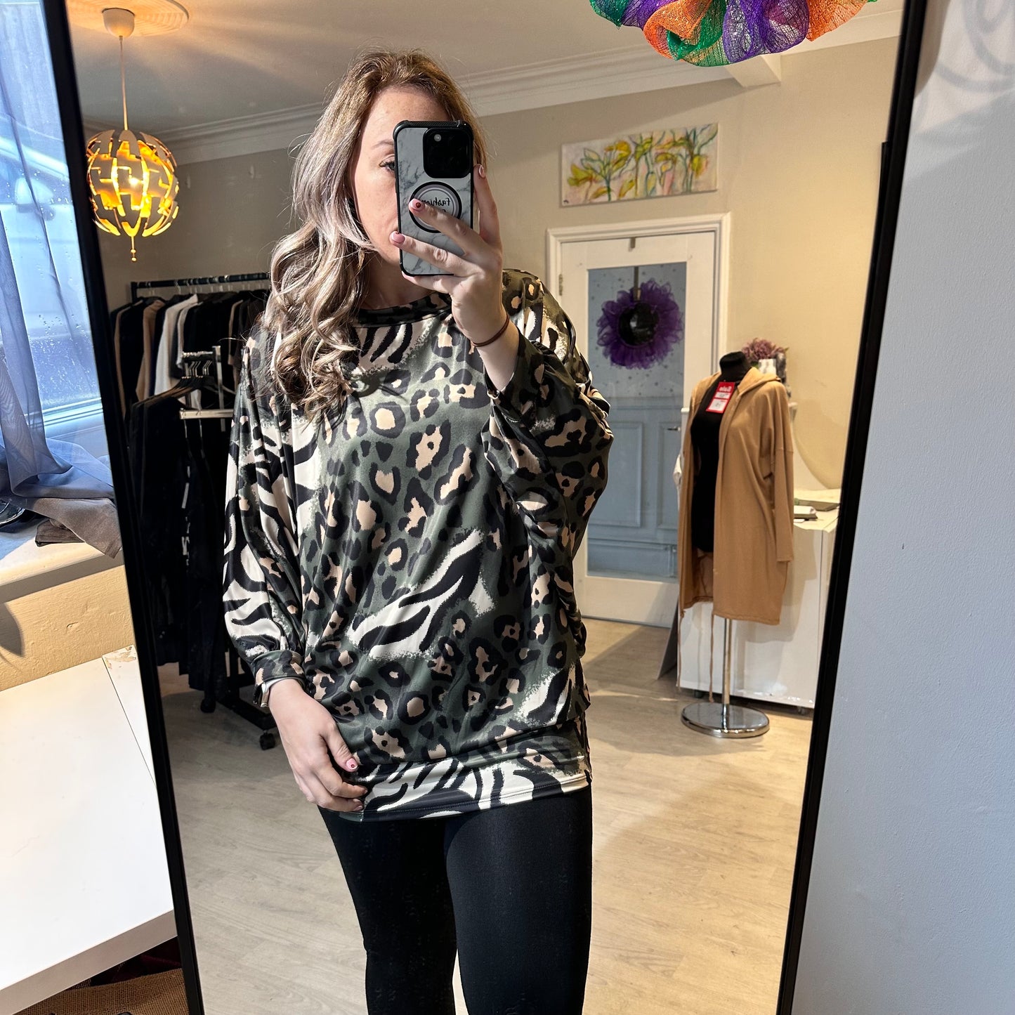 1429 - BATWING ANIMAL PRINT TUNIC