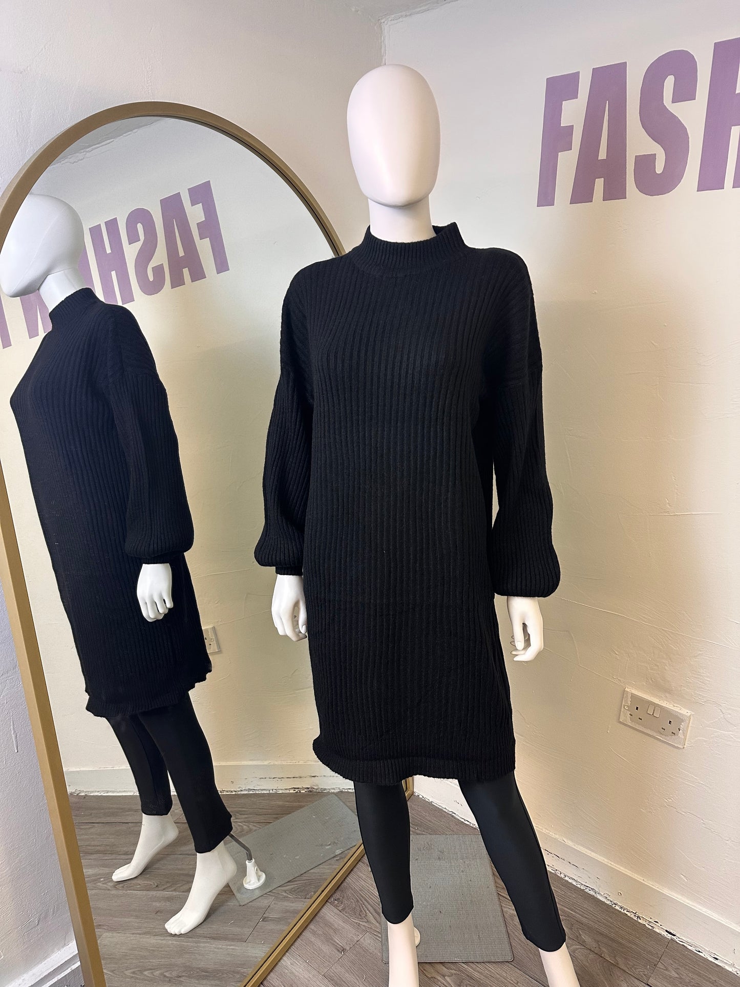 1891 - Ribbed Jumper Dress