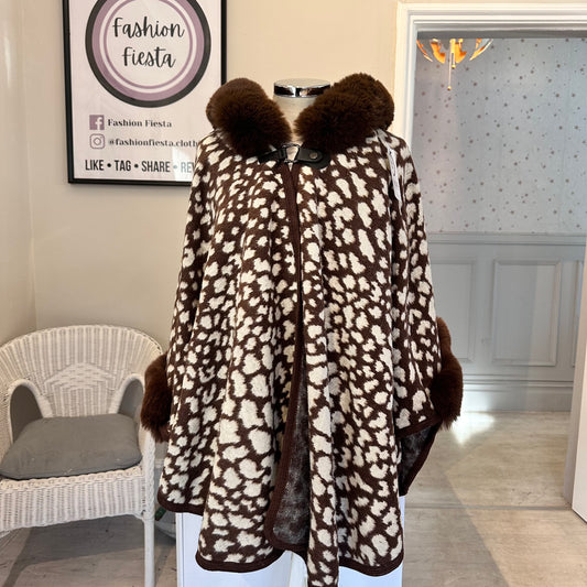 1493 - PATTERN PONCHO