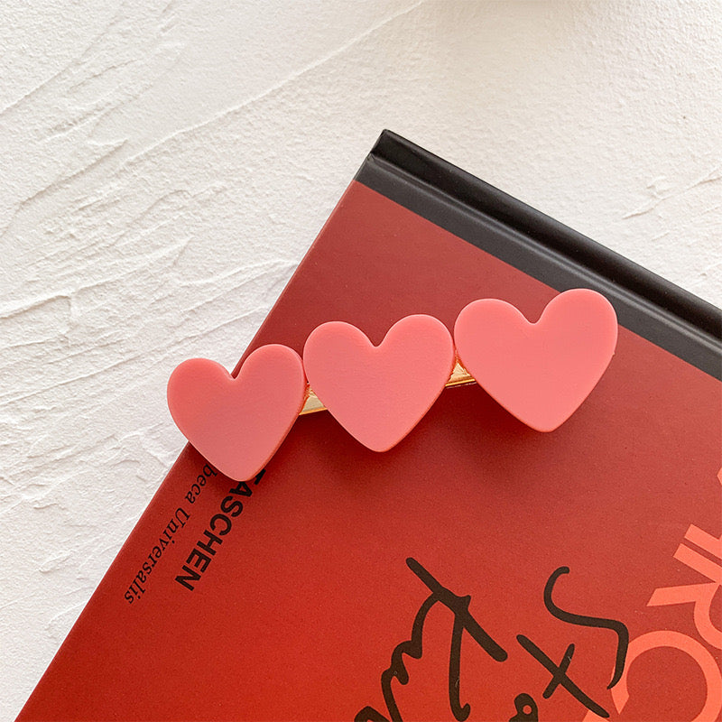 A096 - Heart Shape Clip